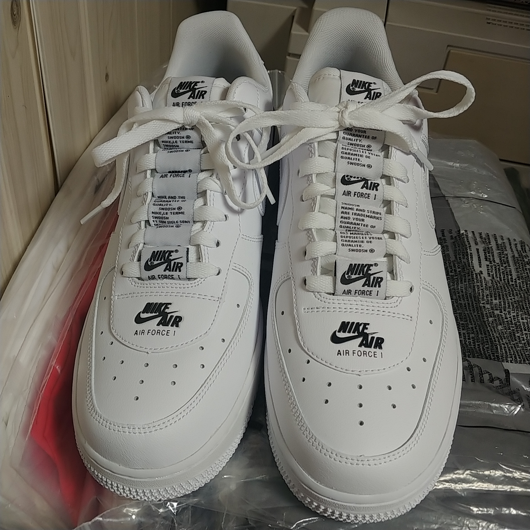 Nike Air Force 1 '07 Low Added Air White 착용 스타일 - 2
