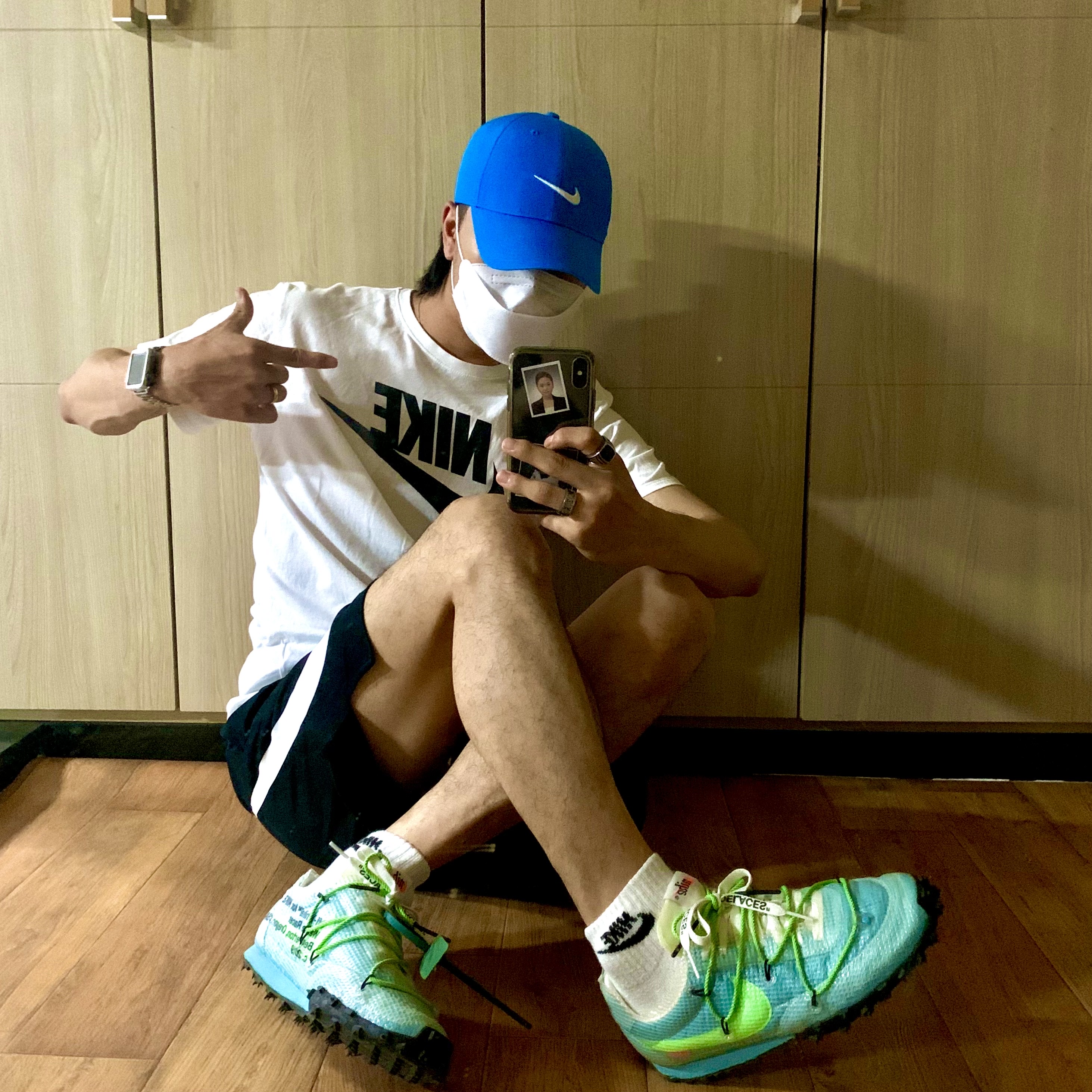 (W) Nike x Off-White Waffle Racer Vivid Sky 착용 스타일