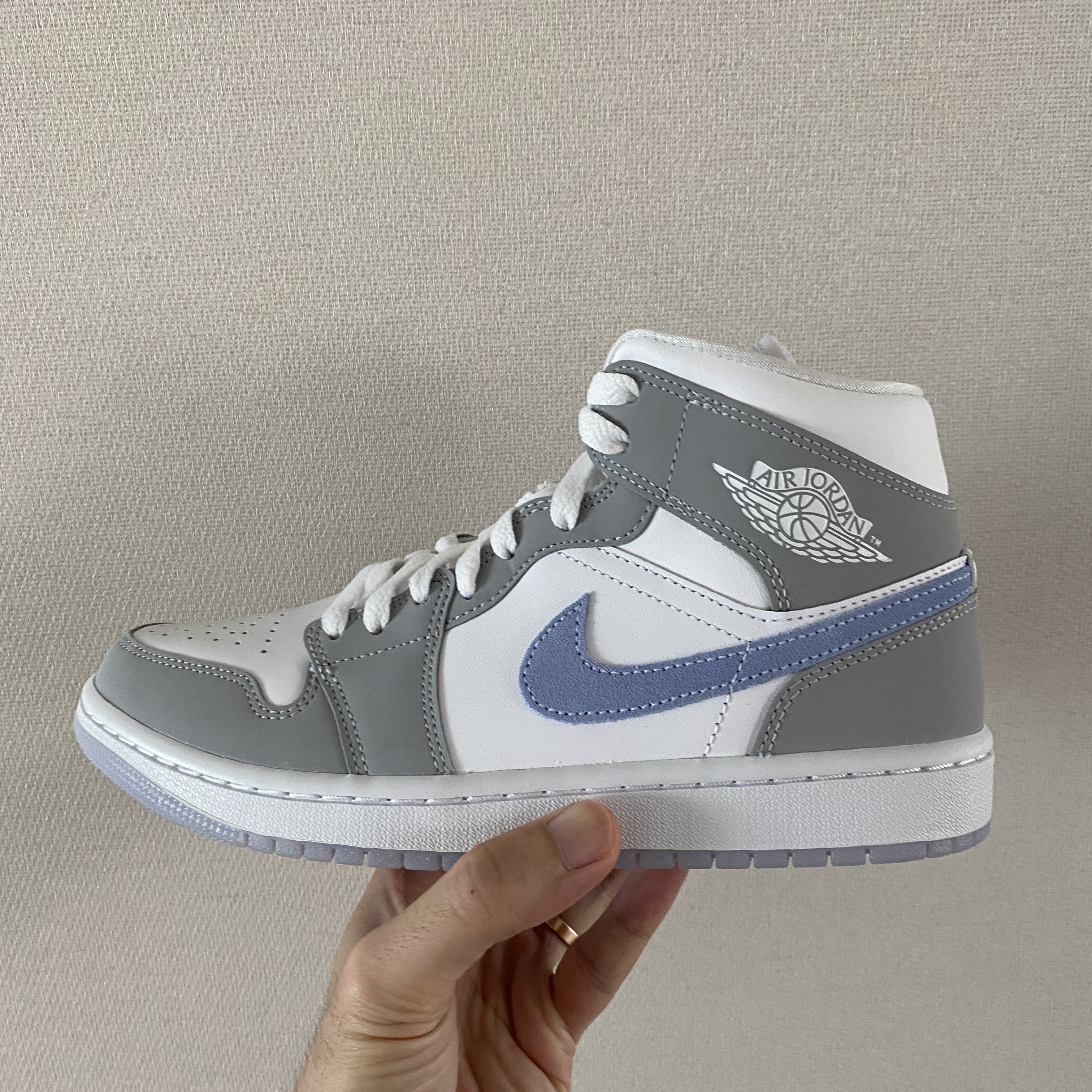 (W) Jordan 1 Mid Wolf Grey 착용 스타일