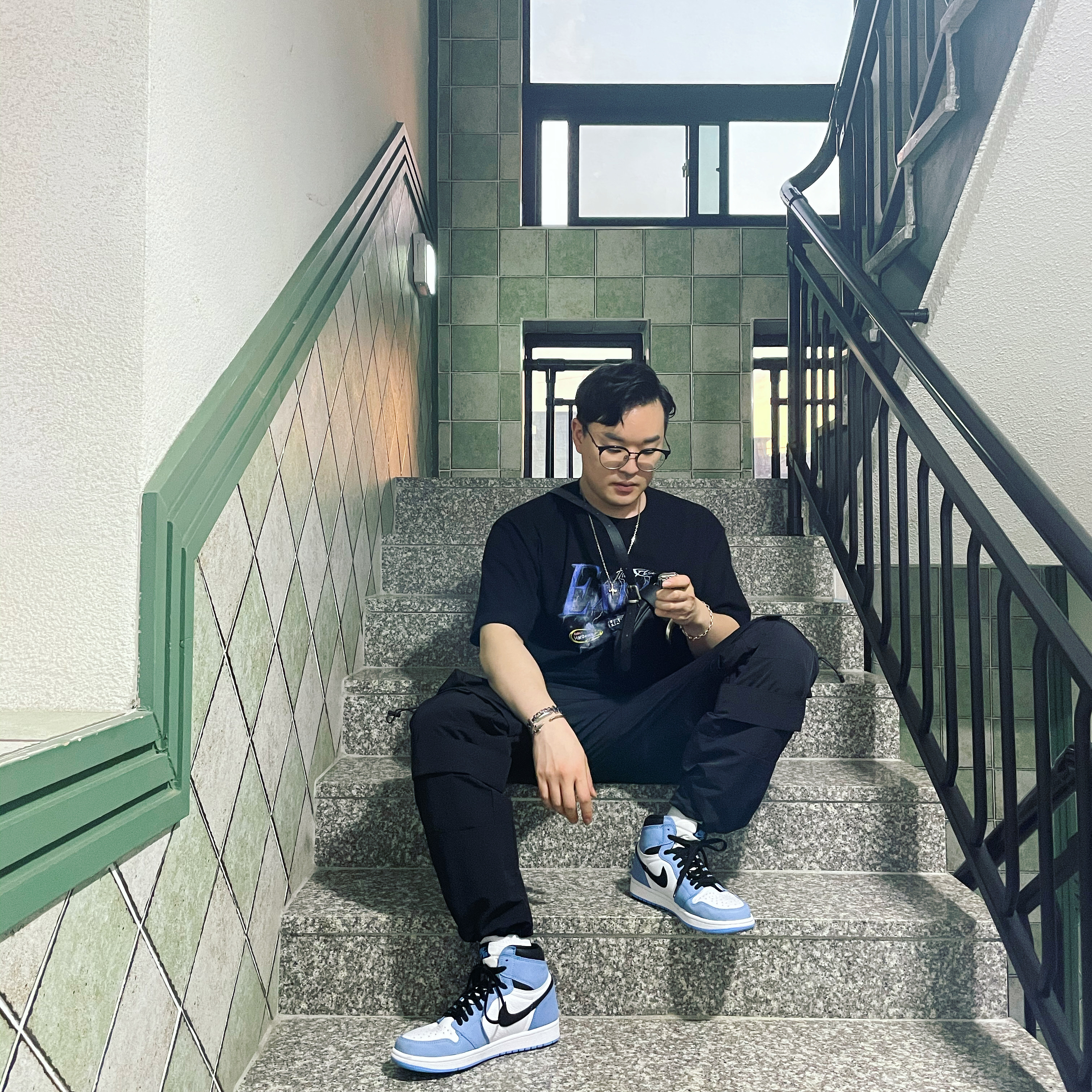 Jordan 1 Retro High OG University Blue 착용 스타일
