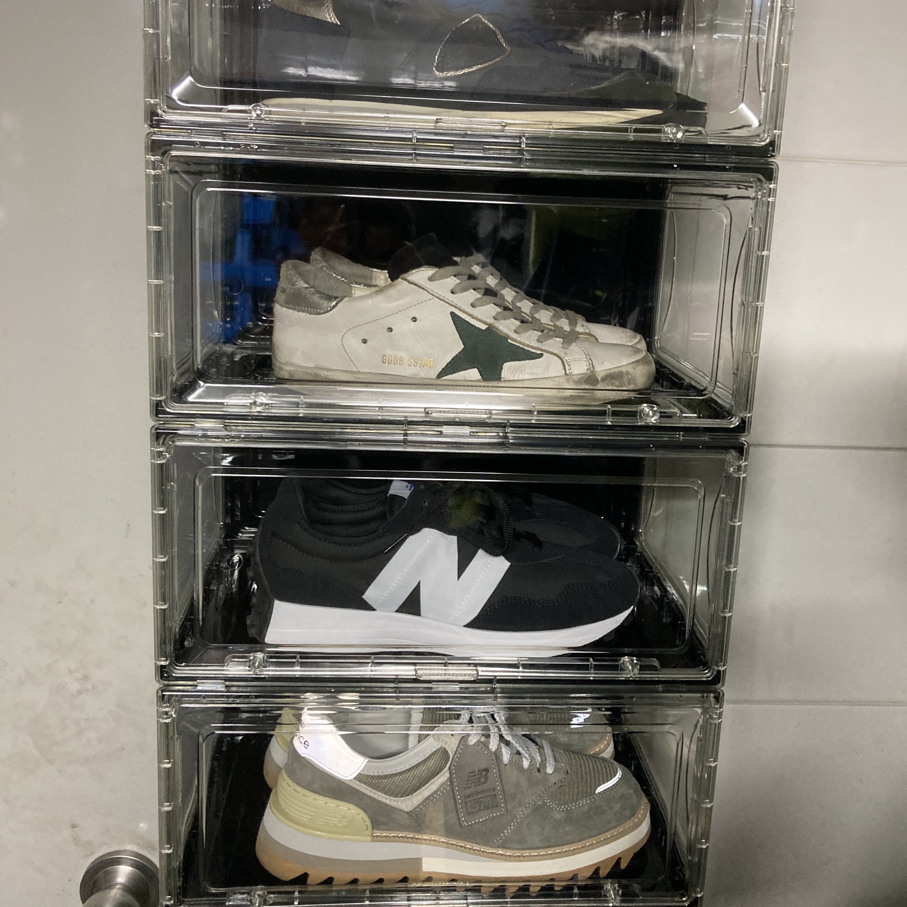 New Balance x Tokyo Design Studio 574 Grey Dune, New Balance 327 Black 착용 스타일
