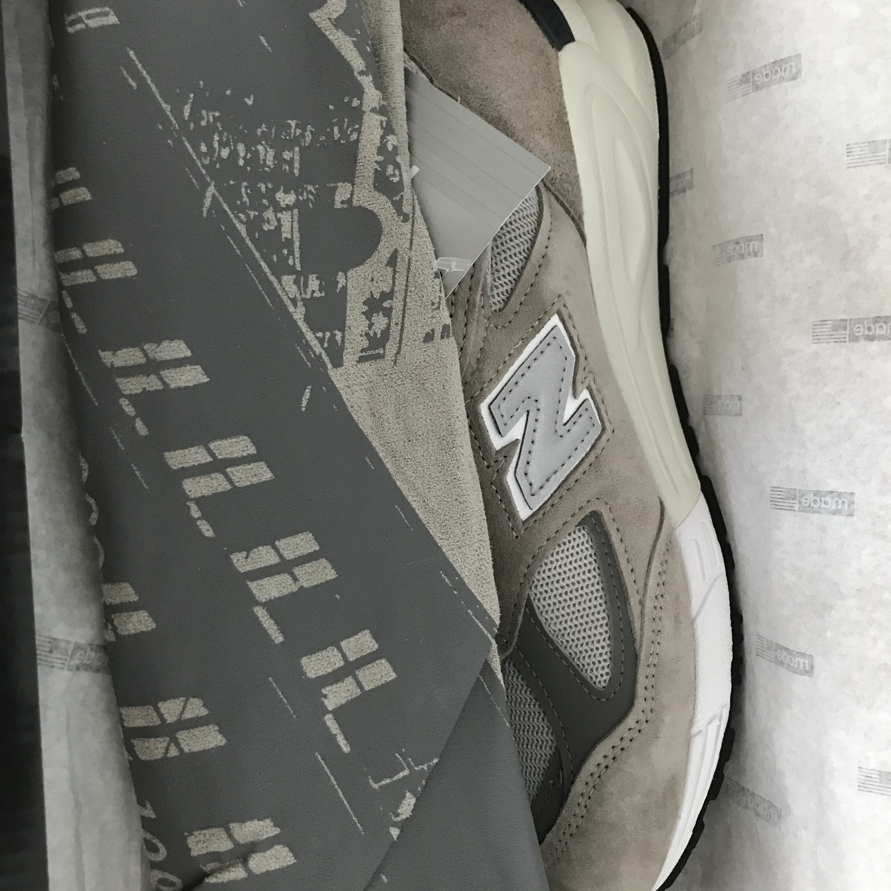 New Balance 990vs2 Made in USA Grey 착용 스타일 - 5