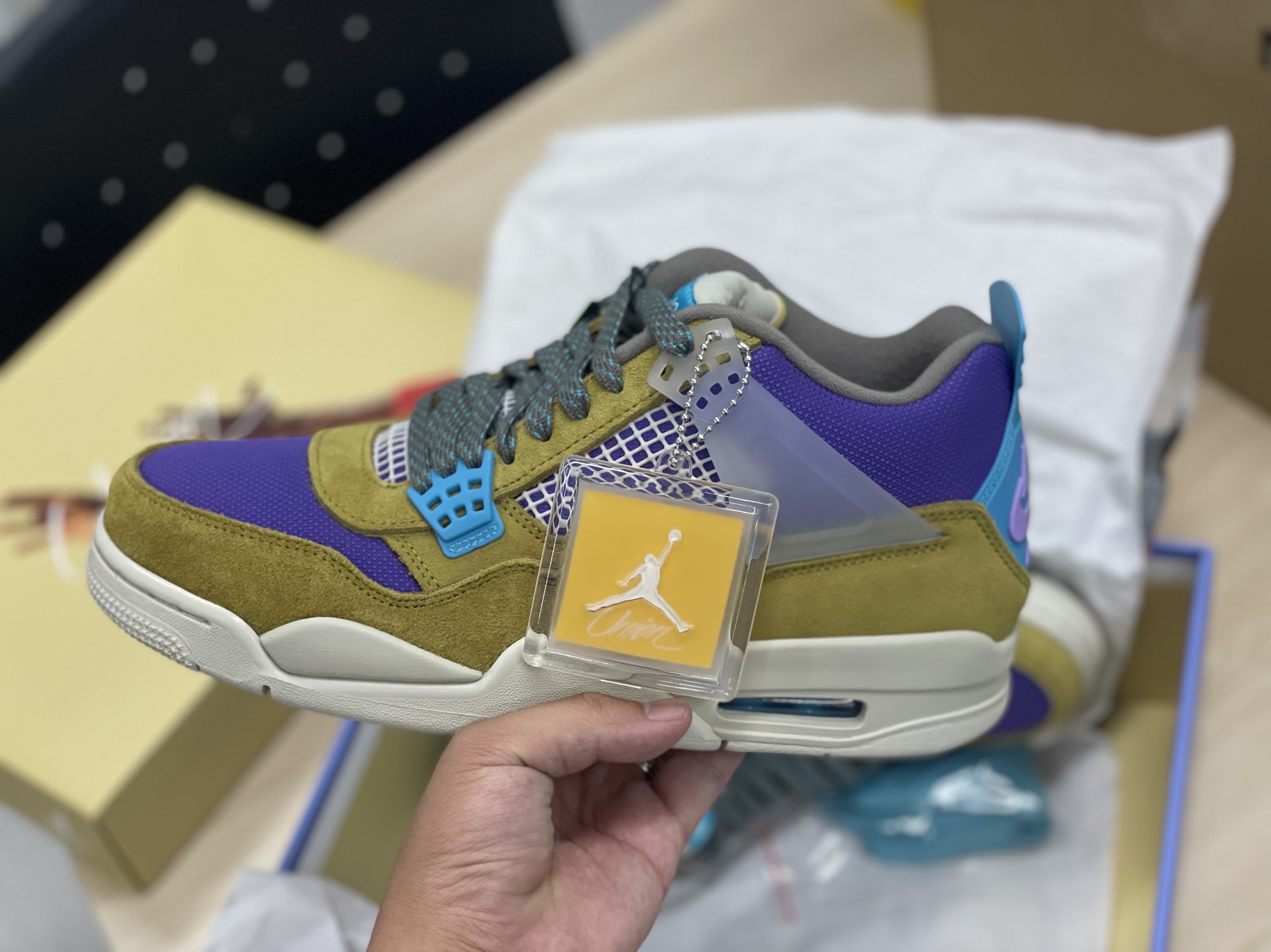 Jordan 4 x Union Retro SP Desert Moss 착용 스타일 - 3