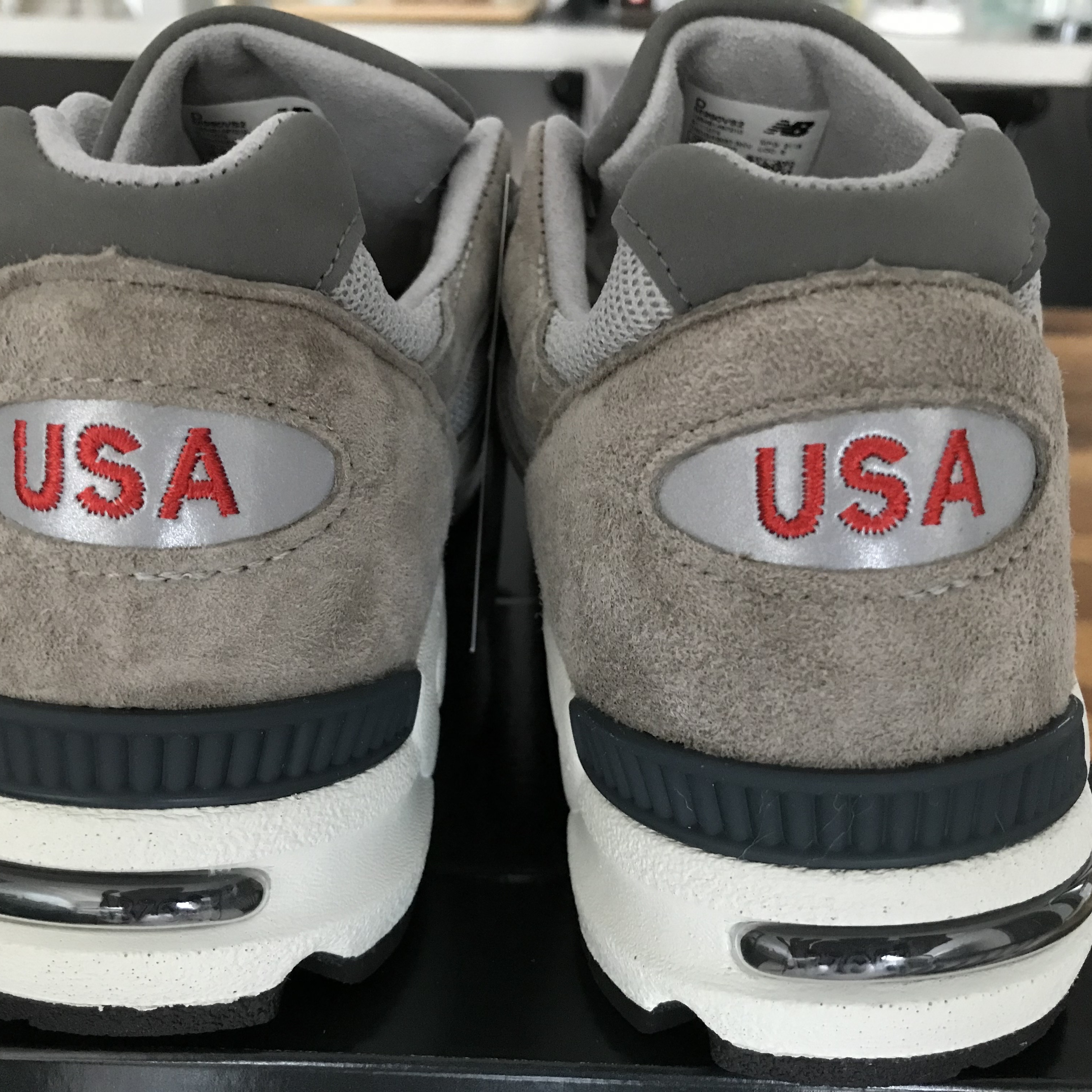New Balance 990vs2 Made in USA Grey 착용 스타일 - 3