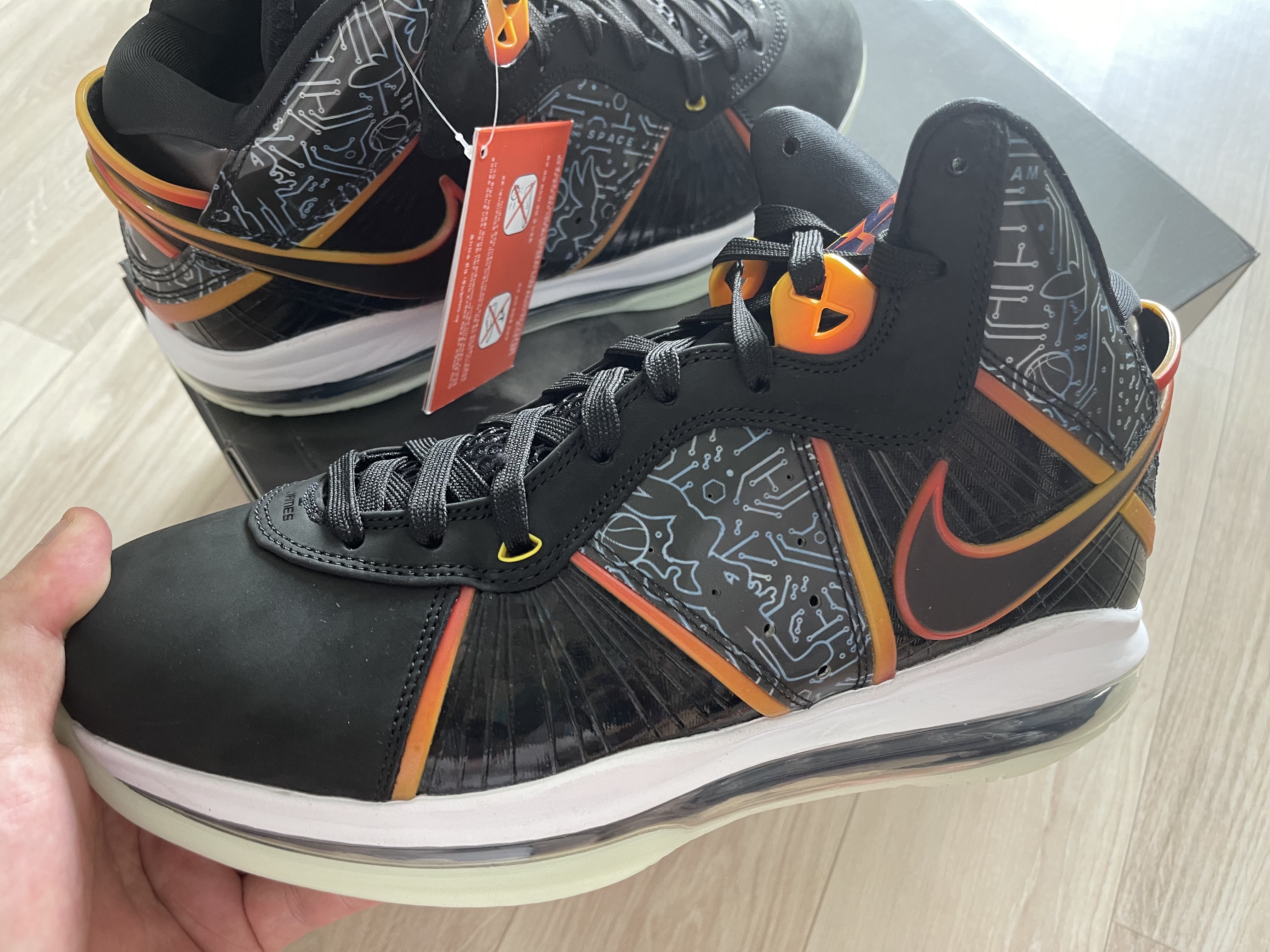 Nike x Space Jam: A New Legacy LeBron 8 착용 스타일 - 1