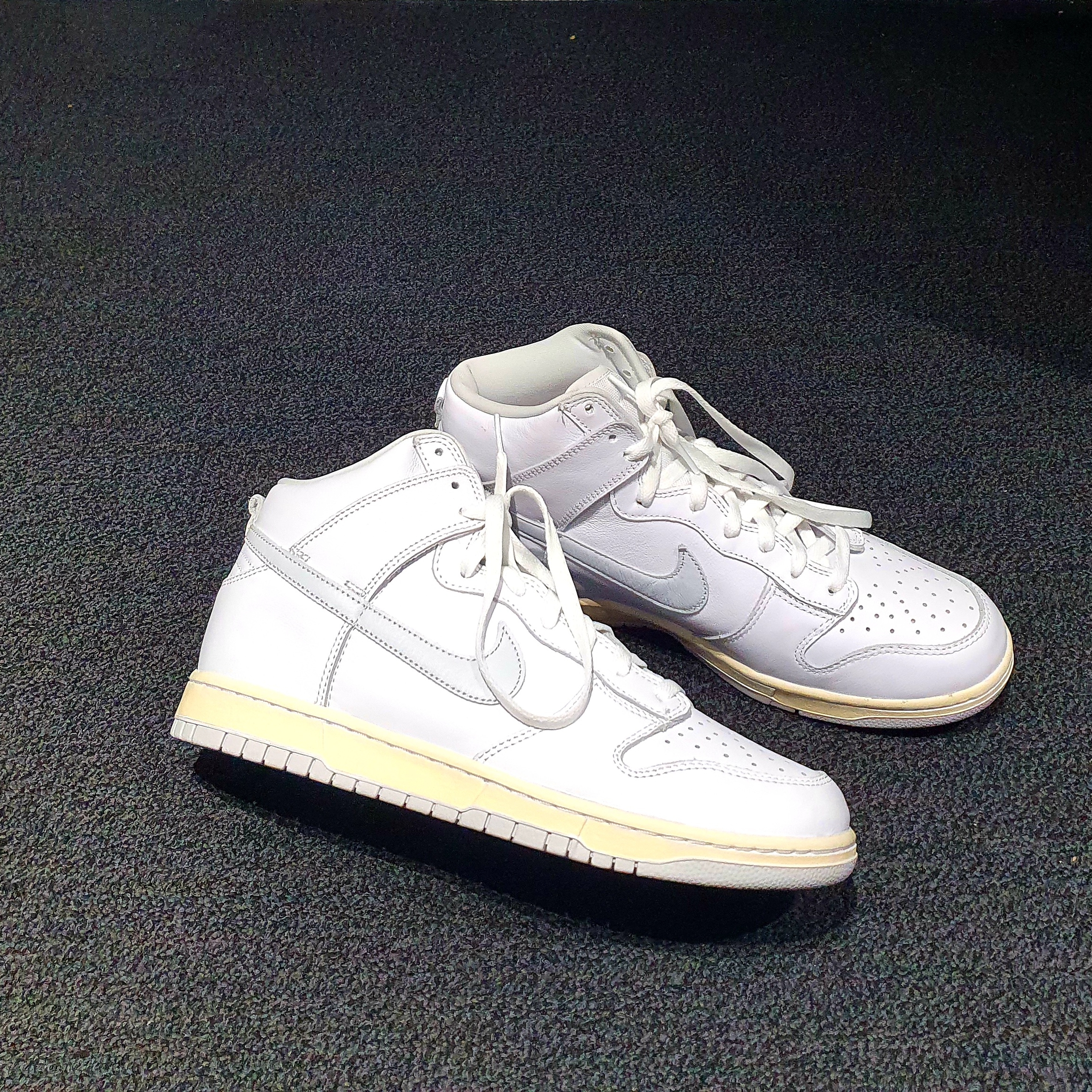 Nike Dunk High SP Pure Platinum 착용 스타일
