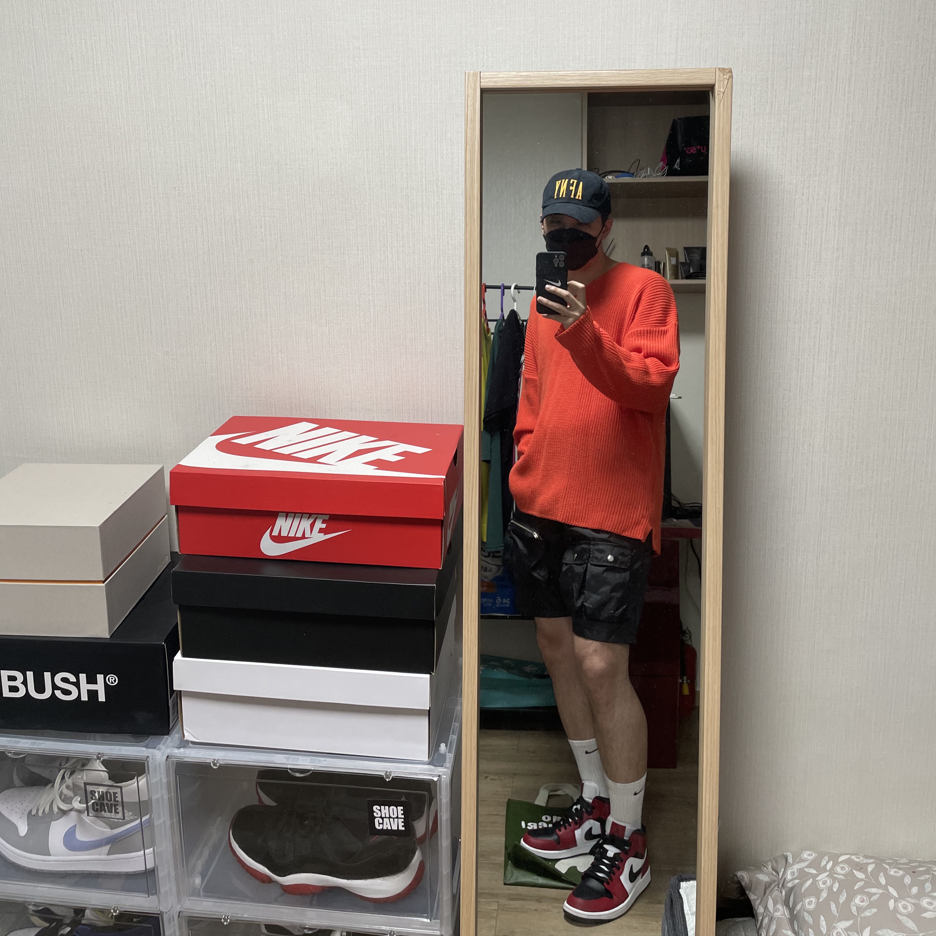 Jordan 1 Mid Chicago Black Toe 착용 스타일 - 1