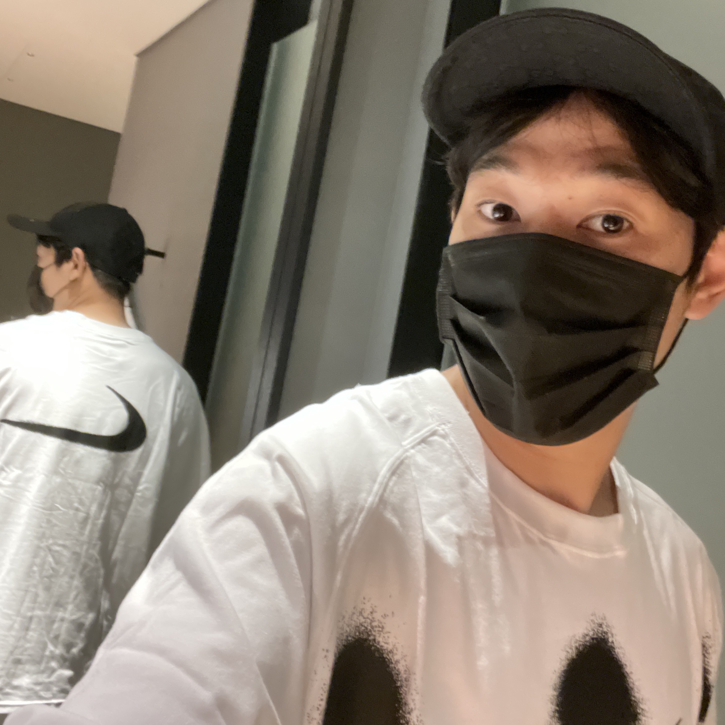 Nike x Off-White NRG Short Sleeve T-Shirt White, Nike x Off-White NRG Shorts White 착용 스타일 - 2