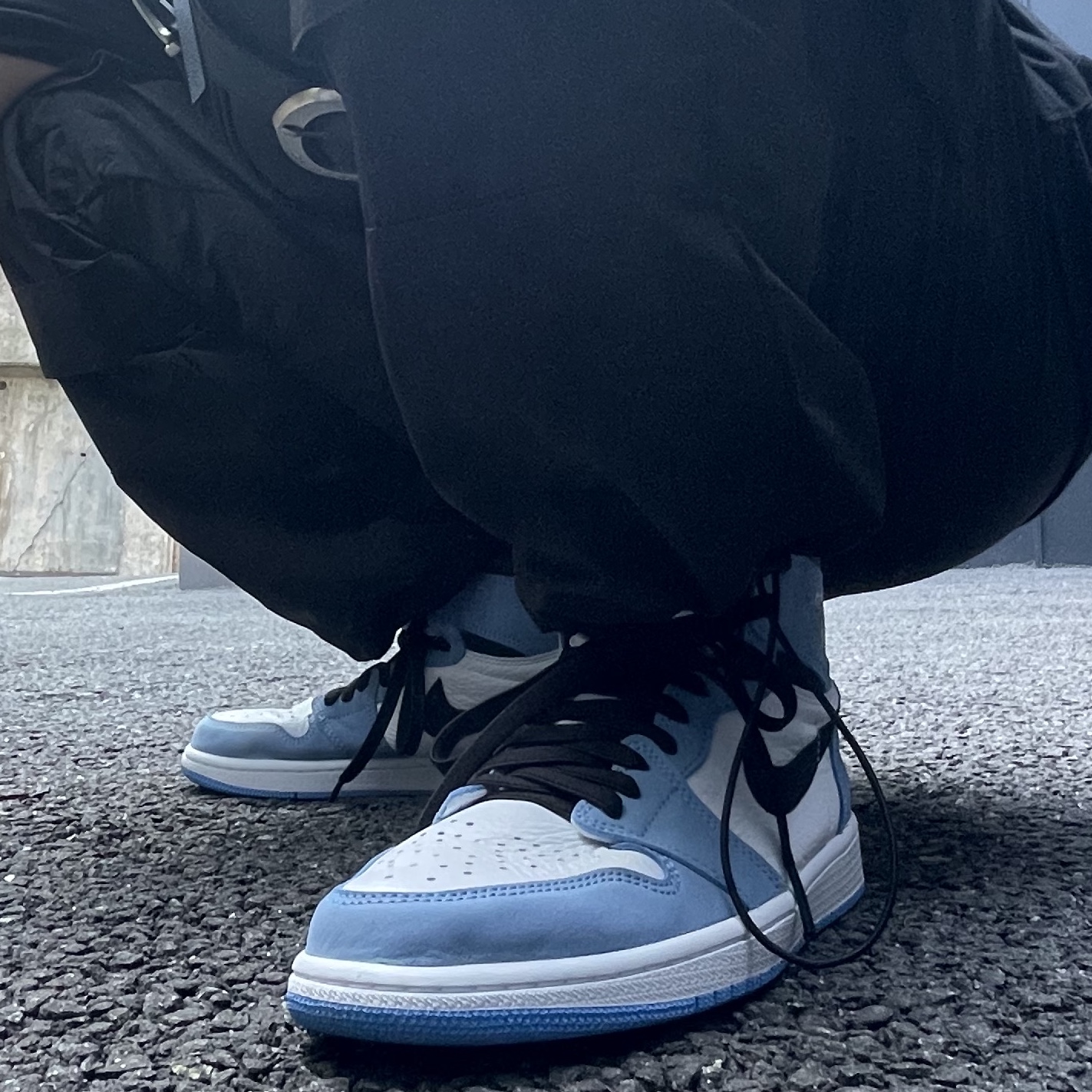 Jordan 1 Retro High OG University Blue 착용 스타일 - 2