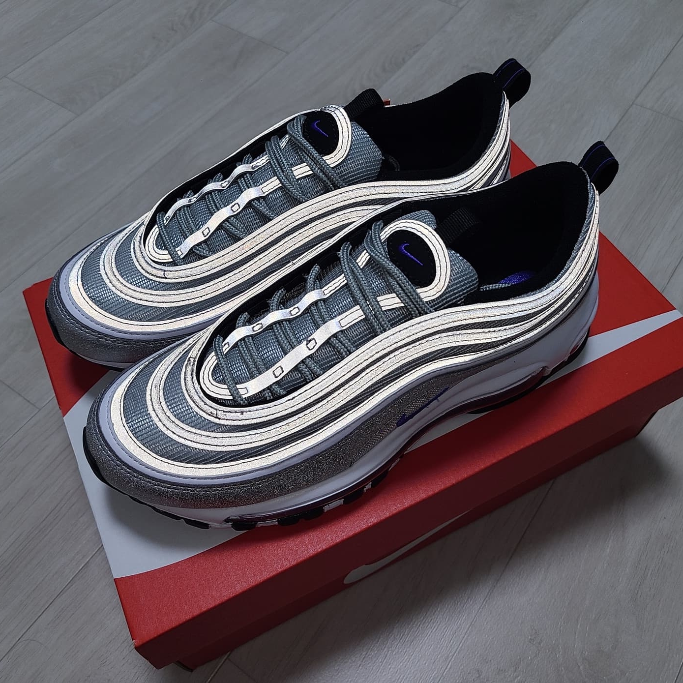 Nike Air Max 97 Persian Violet 착용 스타일 - 3