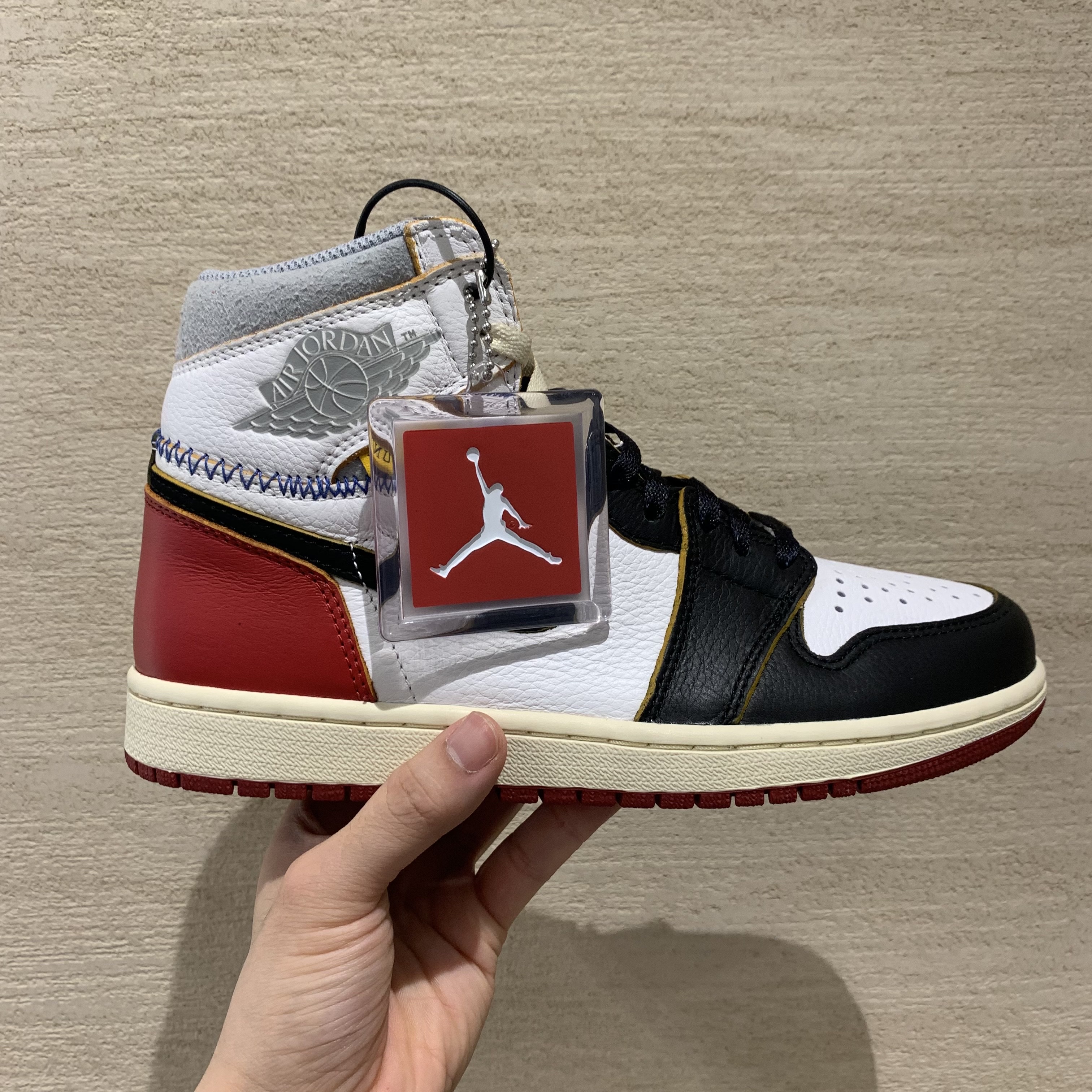 Jordan 1 x Union Retro High Black Toe 착용 스타일 - 1