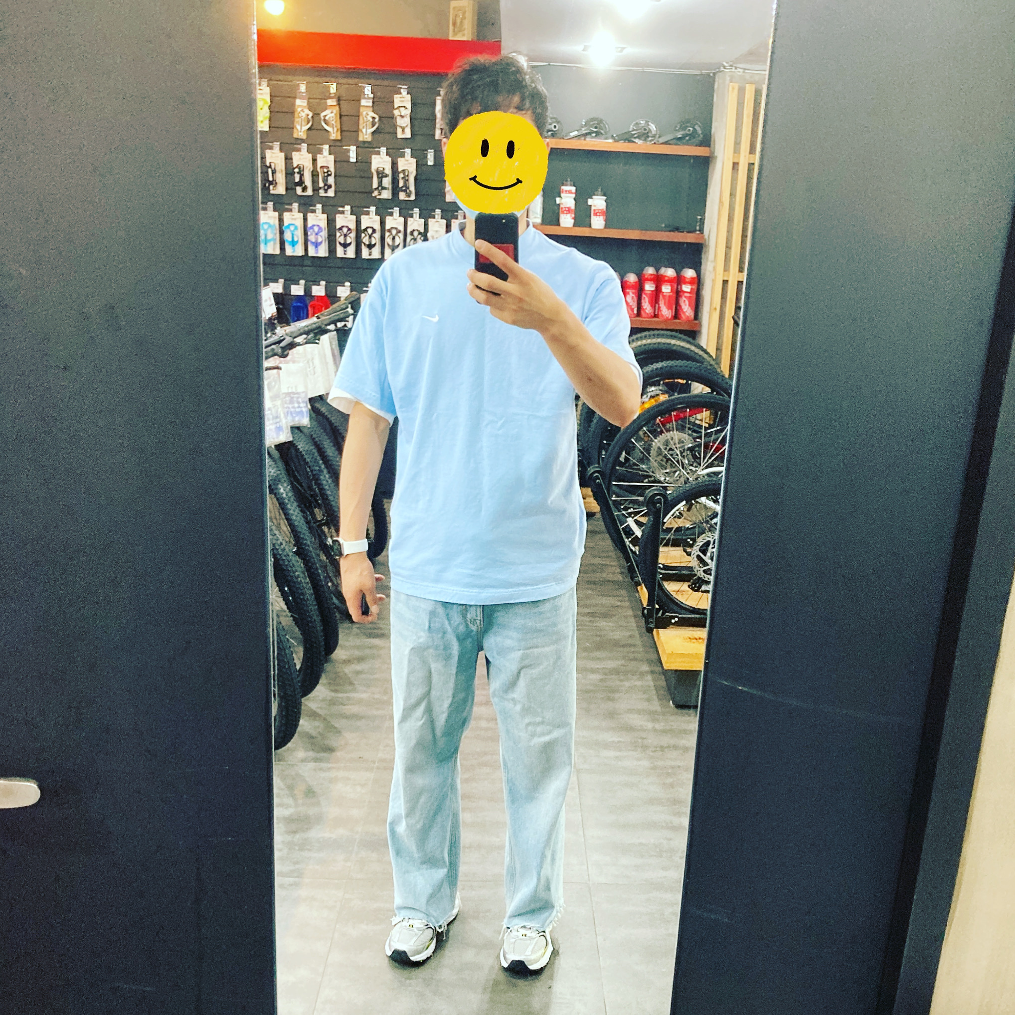 New Balance 530 Silver, Nike NRG Solo Swoosh T-Shirt Psychic Blue - US/EU 착용 스타일