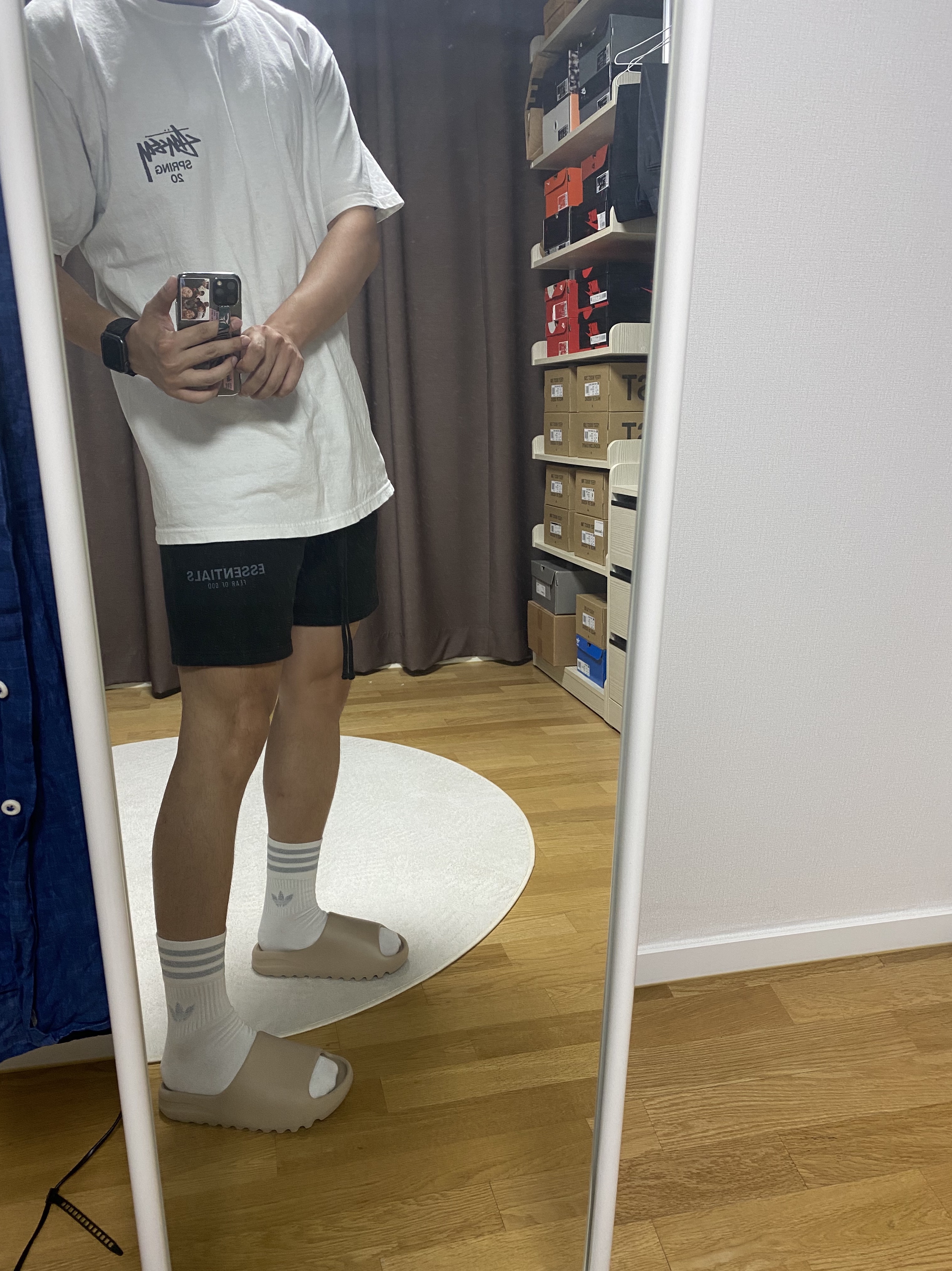 Adidas Yeezy Slide Pure, Essentials Sweatshorts Black - 21SS 착용 스타일