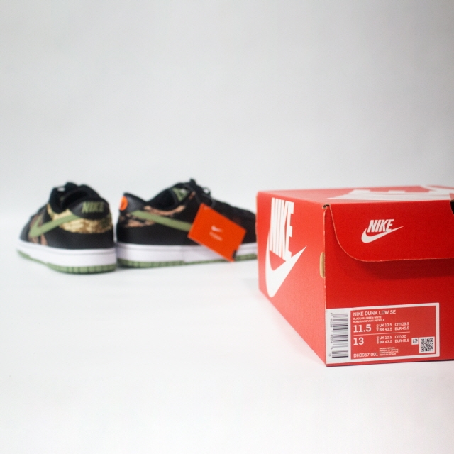Nike Dunk Low SE Black Multi Camo 착용 스타일 - 5