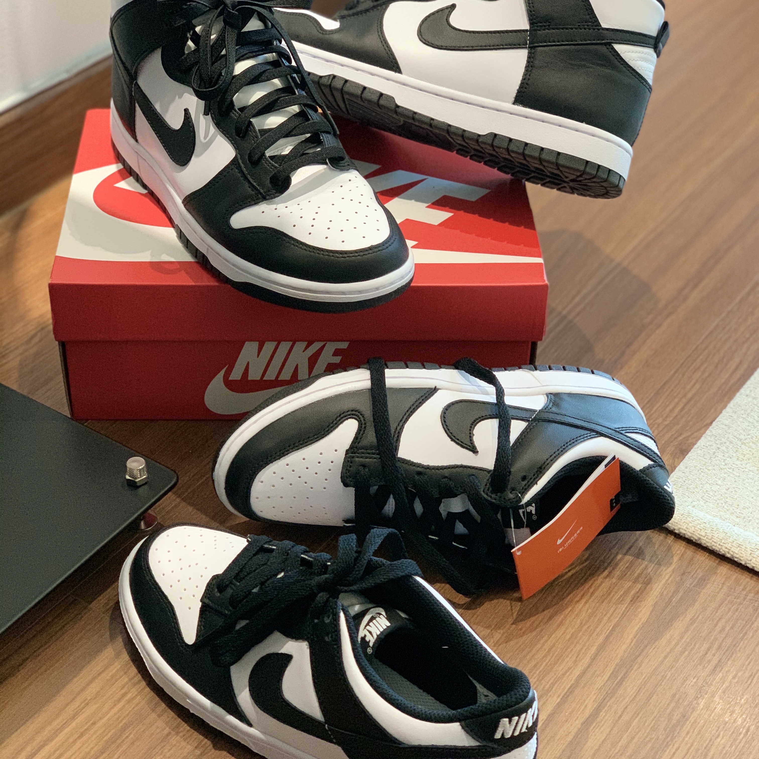 Nike Dunk High Retro Black and White, Nike Dunk Low Retro Black 착용 스타일 - 1