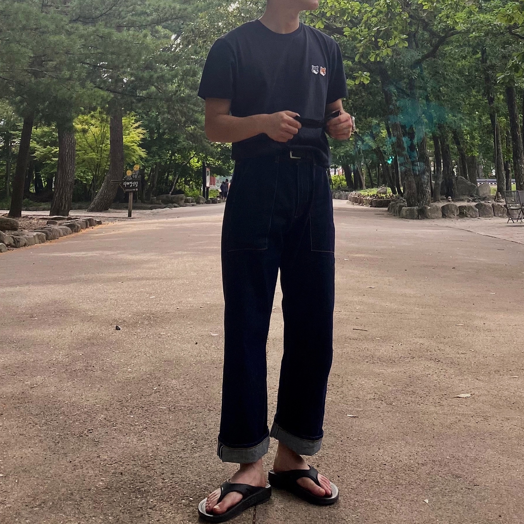 Maison Kitsune Double Fox Head Patch Classic T-Shirt Anthracite, Oofos OOriginal Black 착용 스타일