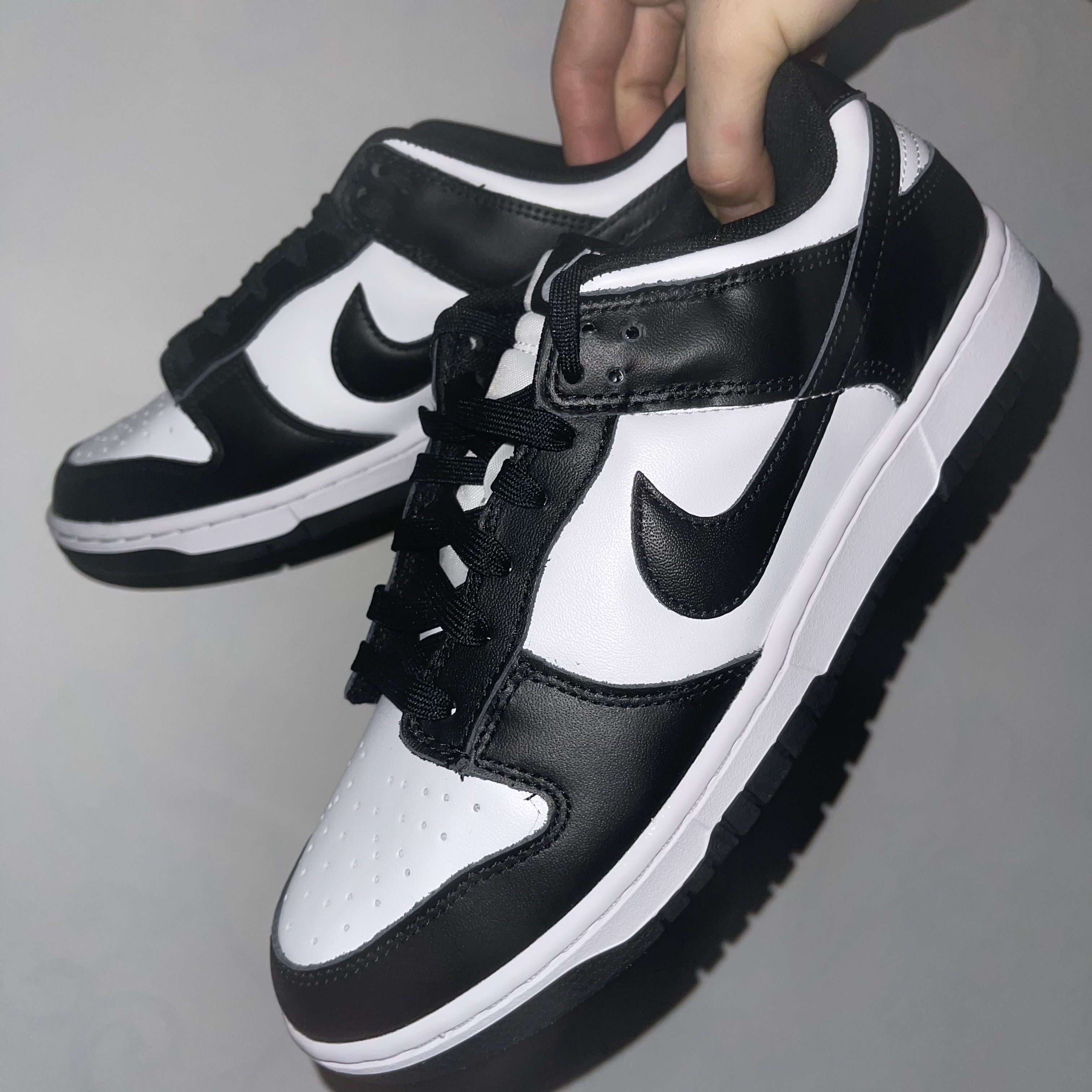 Nike Dunk Low Retro Black 착용 스타일