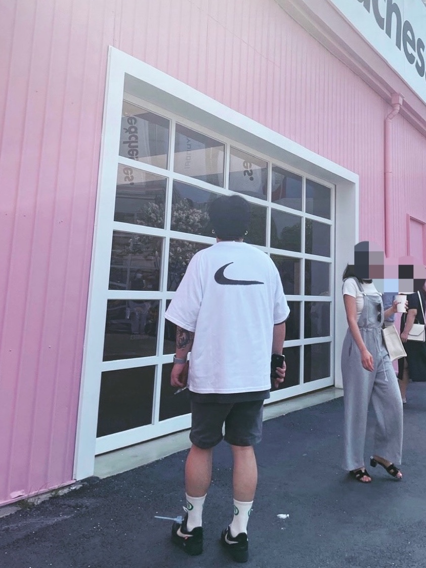 Nike x Off-White NRG Short Sleeve T-Shirt White, Nike x Off-White Air Force 1 Low Black White 착용 스타일