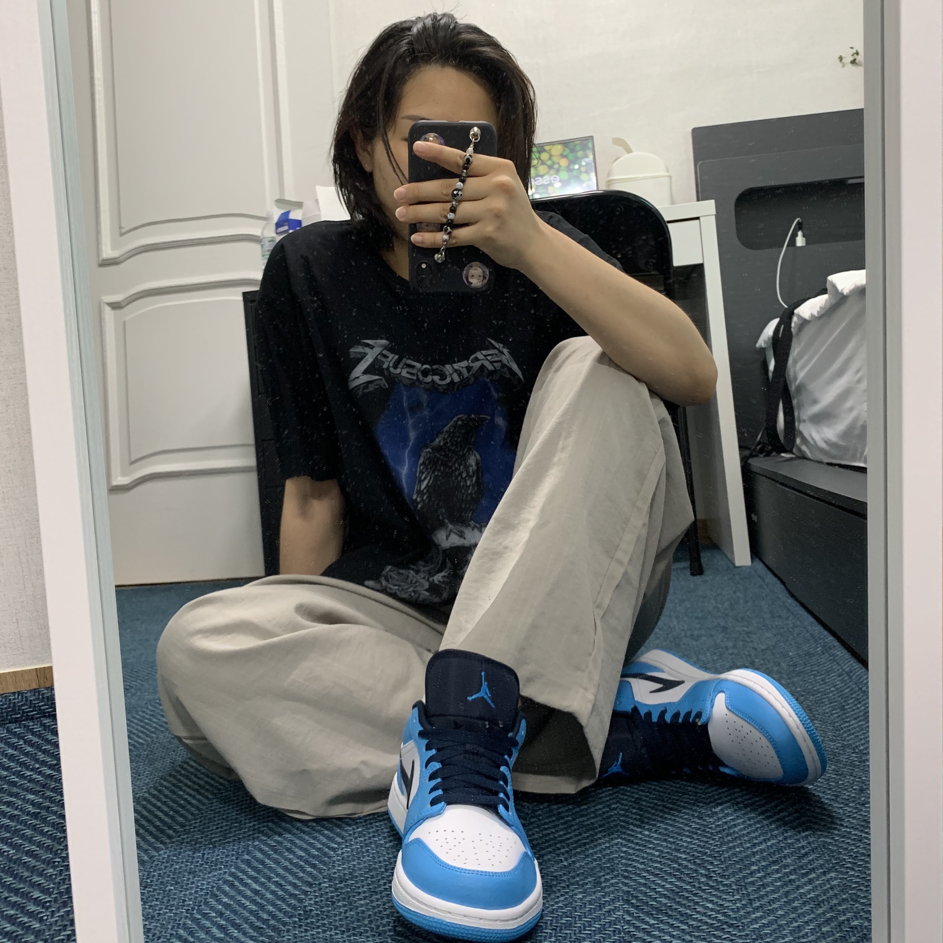 Jordan 1 Low Dark Powder Blue 착용 스타일