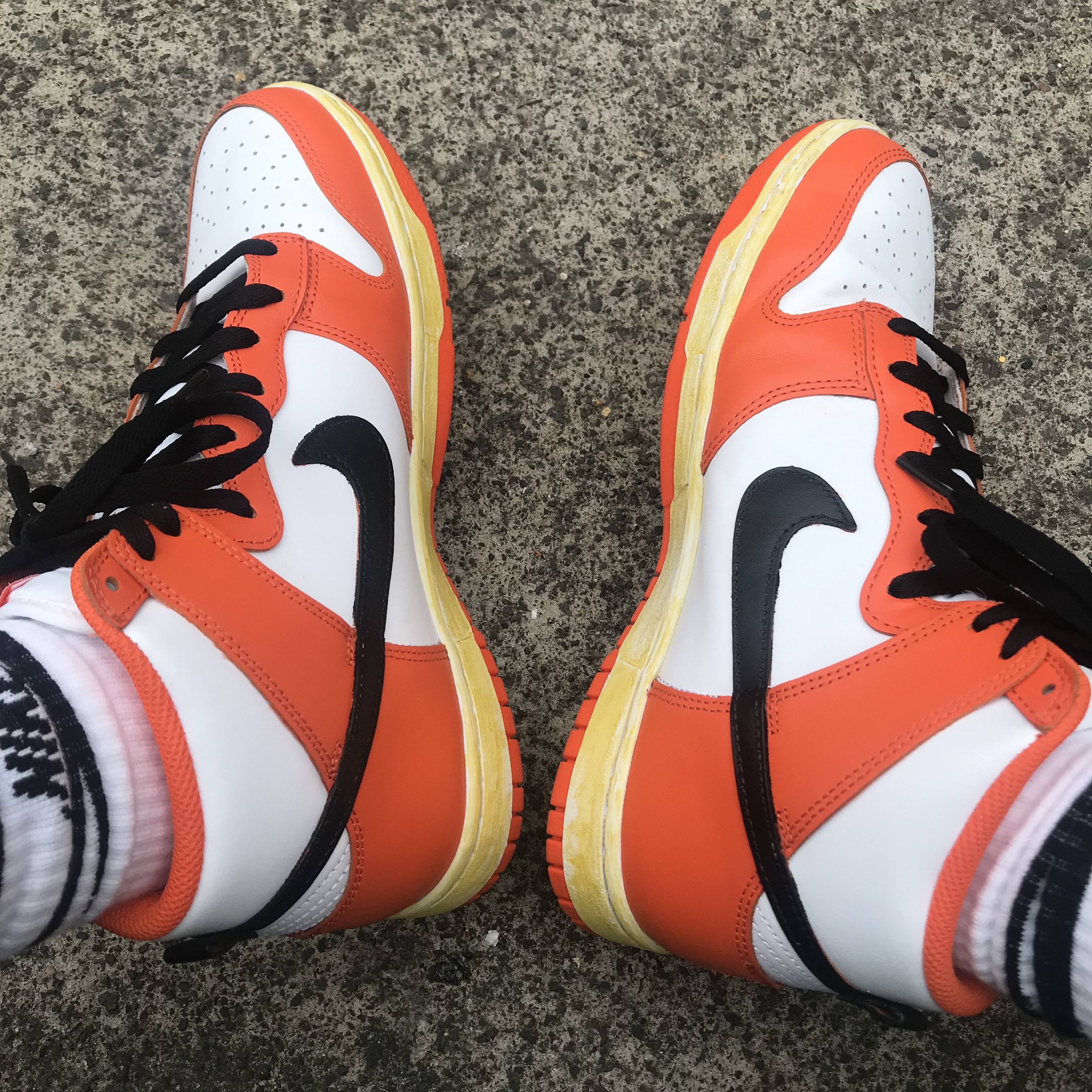 Nike Dunk High Retro Orange Blaze 착용 스타일 - 2