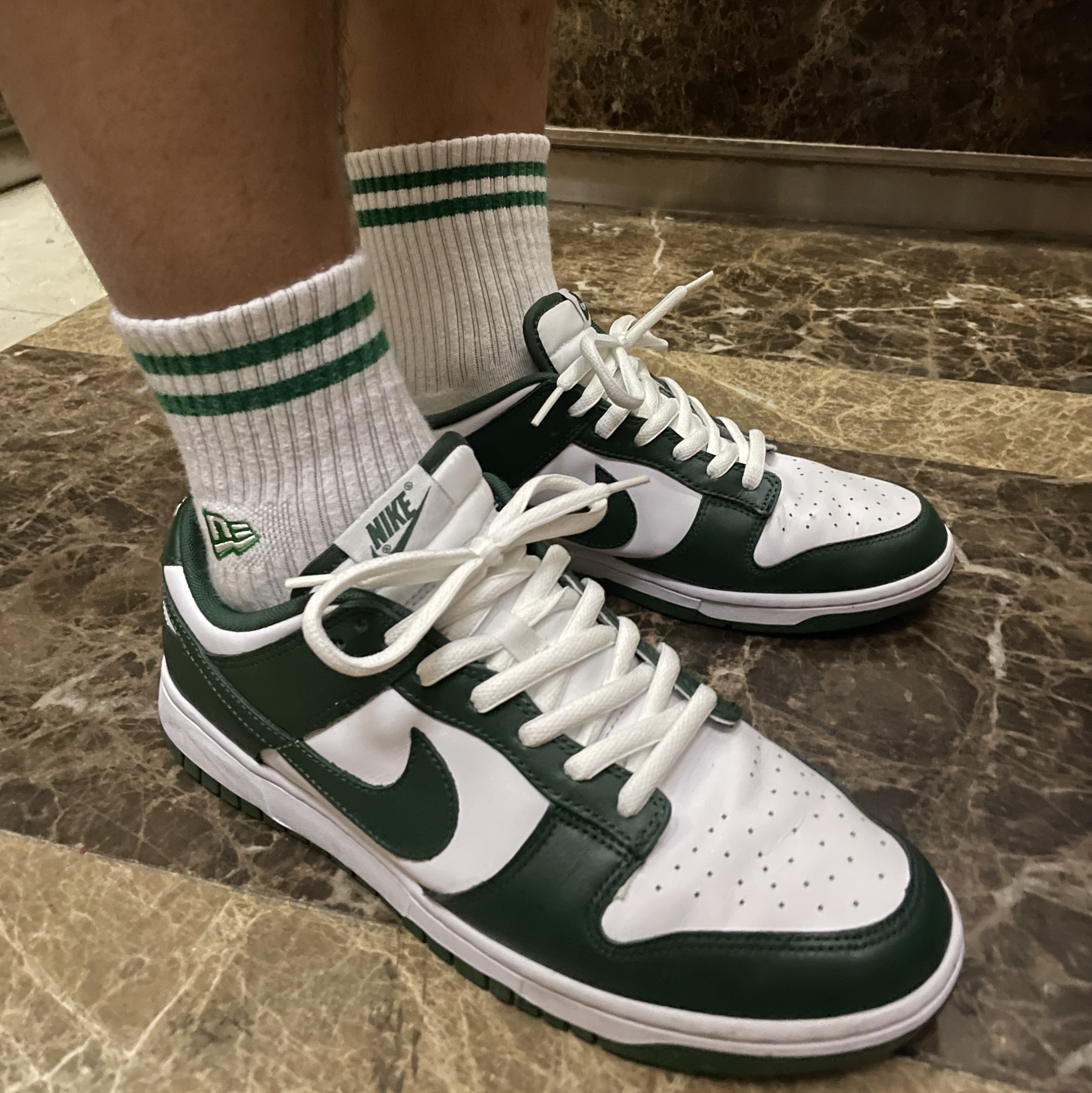 Nike Dunk Low Retro Varsity Green 착용 스타일