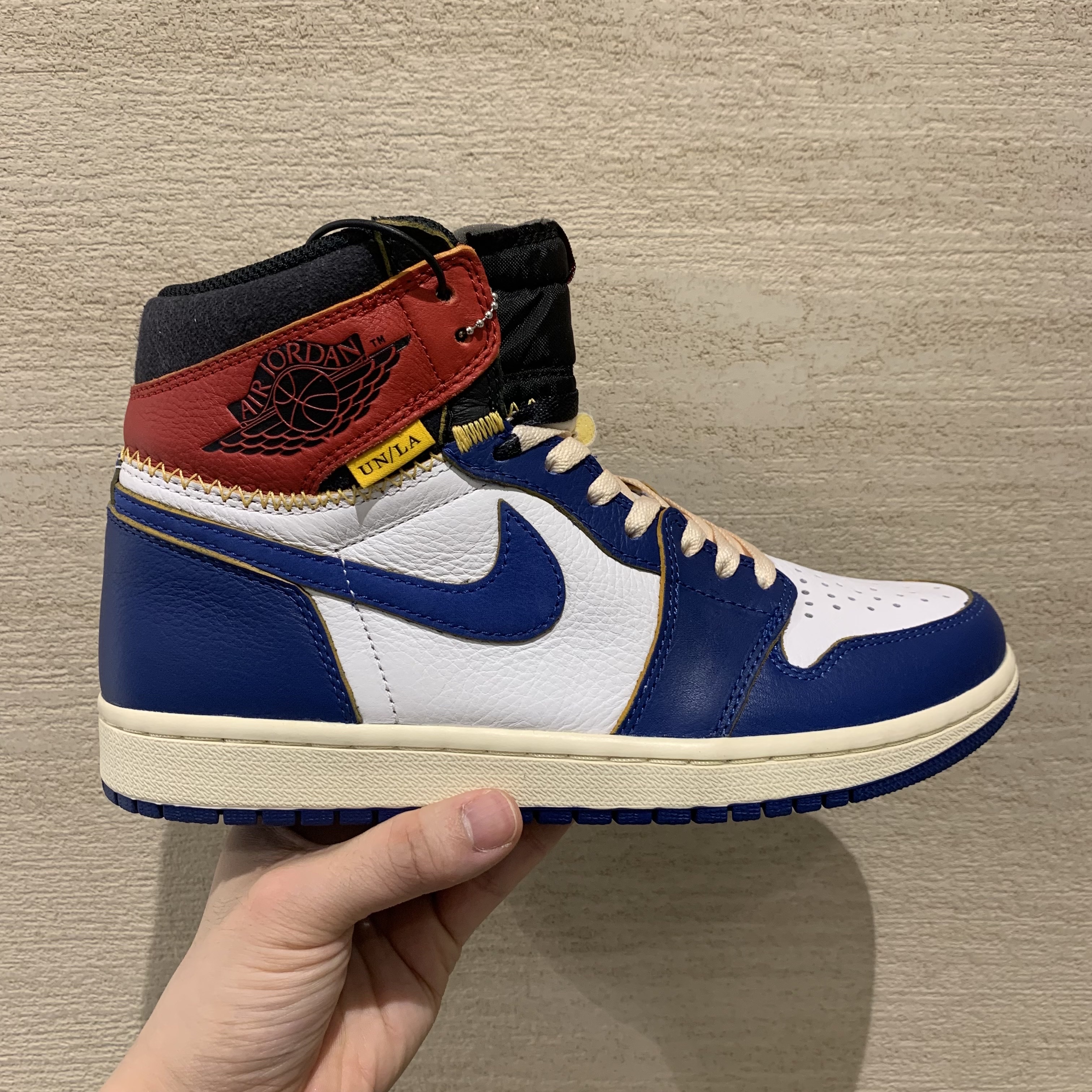 Jordan 1 x Union Retro High Blue Toe 착용 스타일 - 1