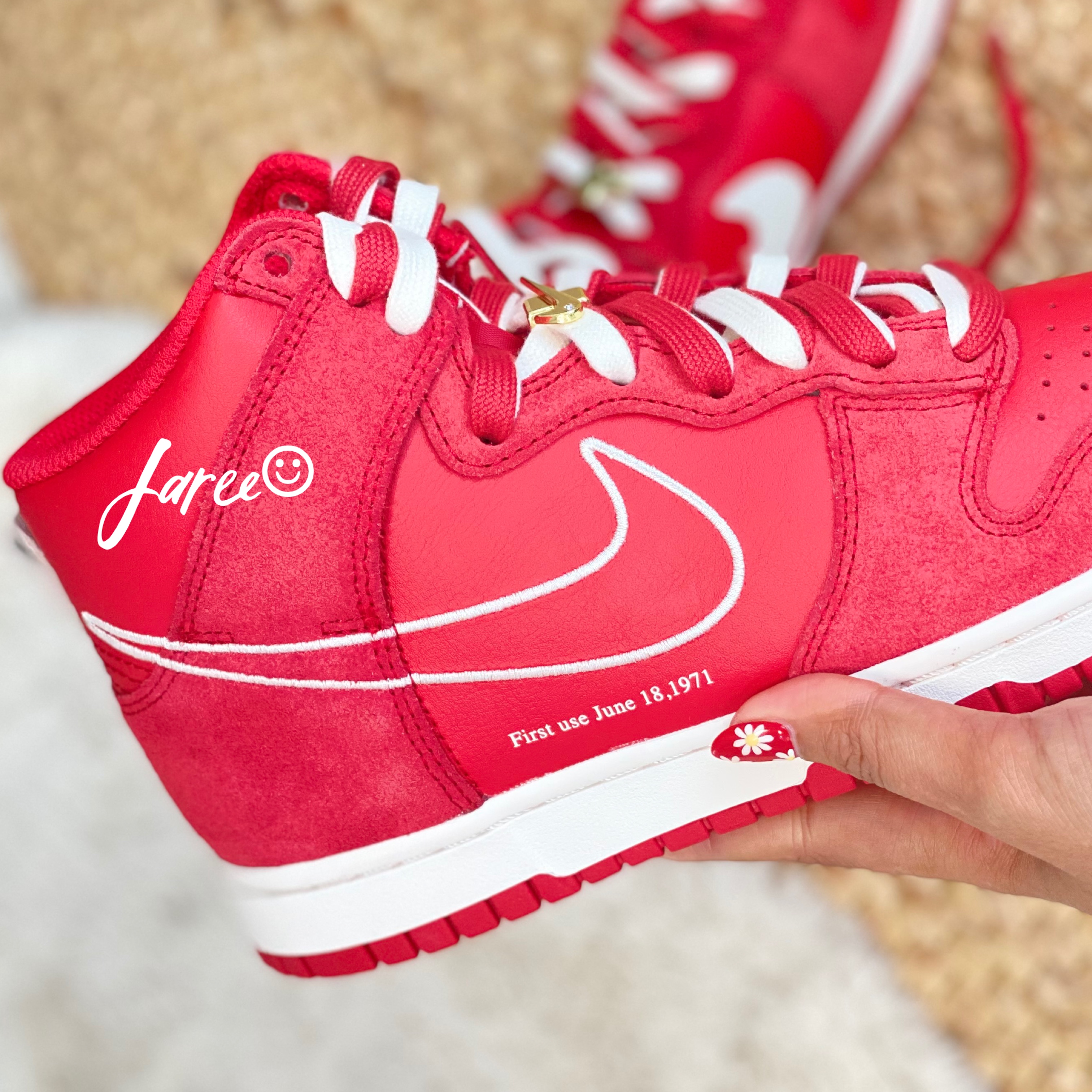 Nike Dunk High SE First Use University Red 착용 스타일 - 2