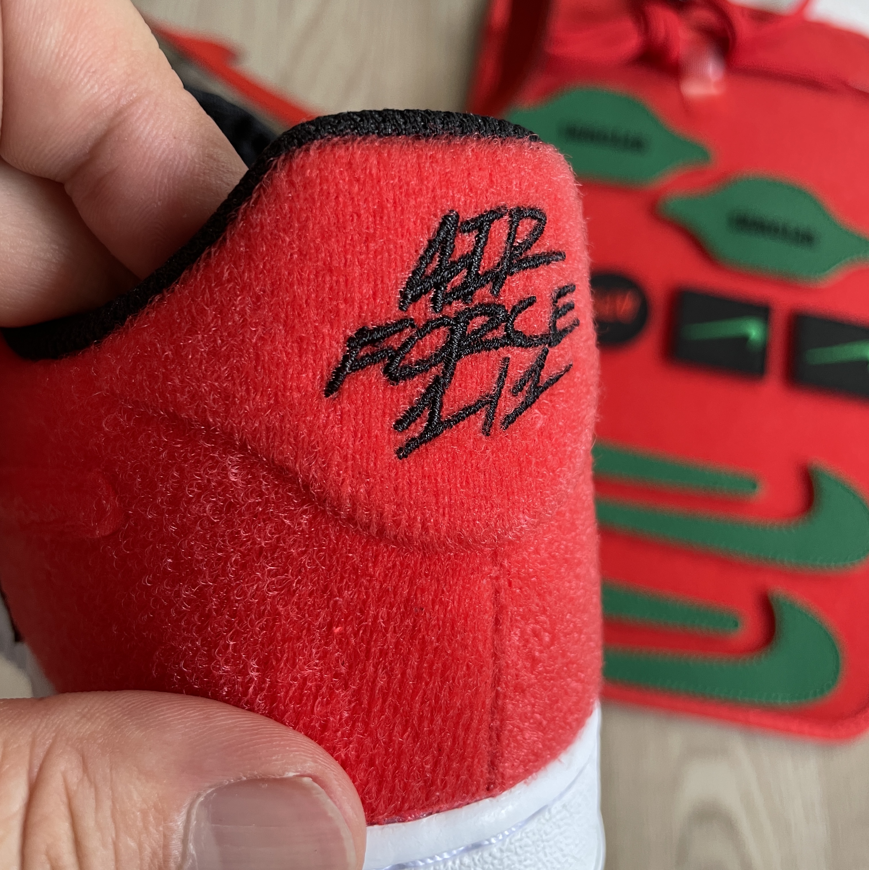 Nike Air Force 1/1 Custom Uptown 착용 스타일 - 3