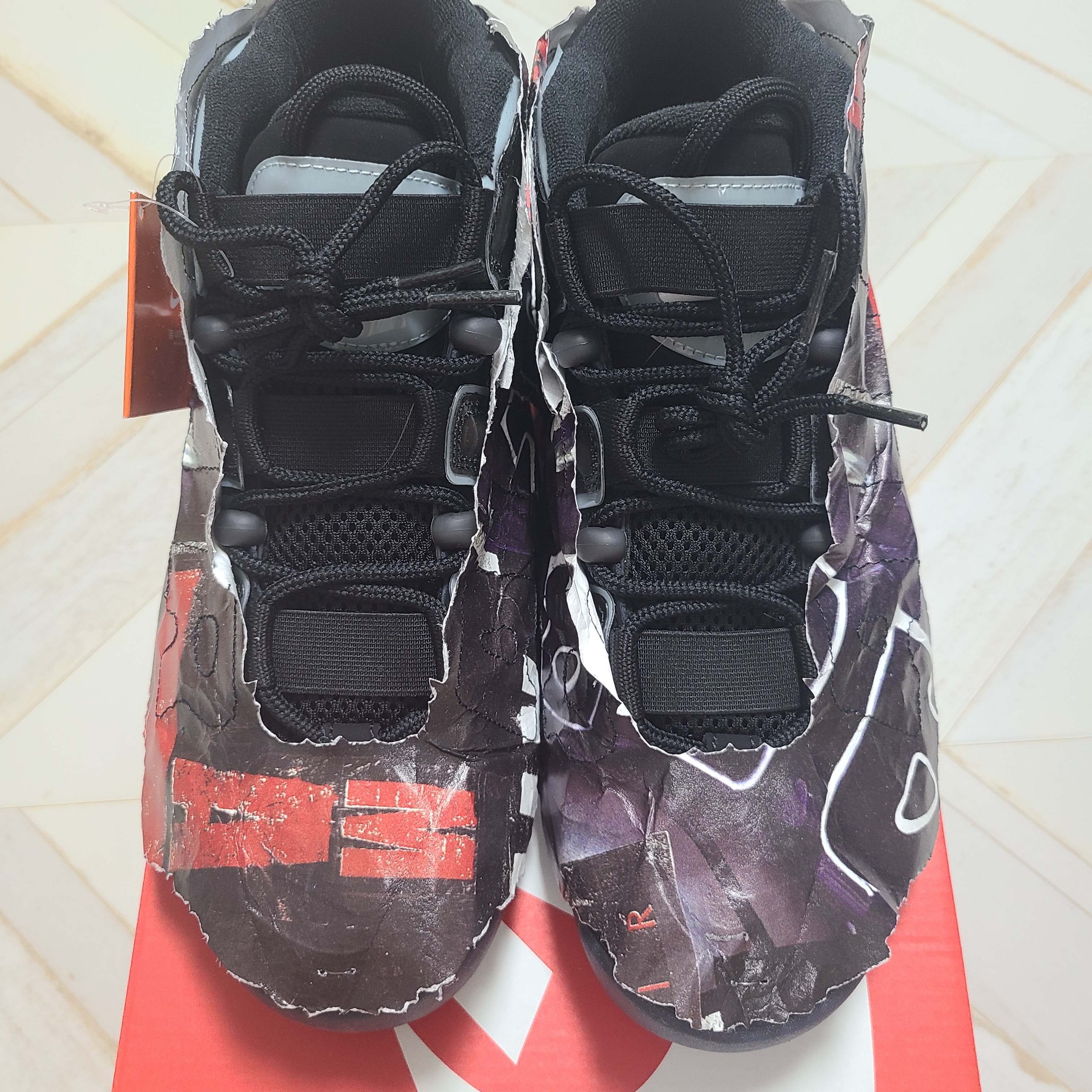 Nike Air More Uptempo 96 Maximum Volume 착용 스타일 - 1