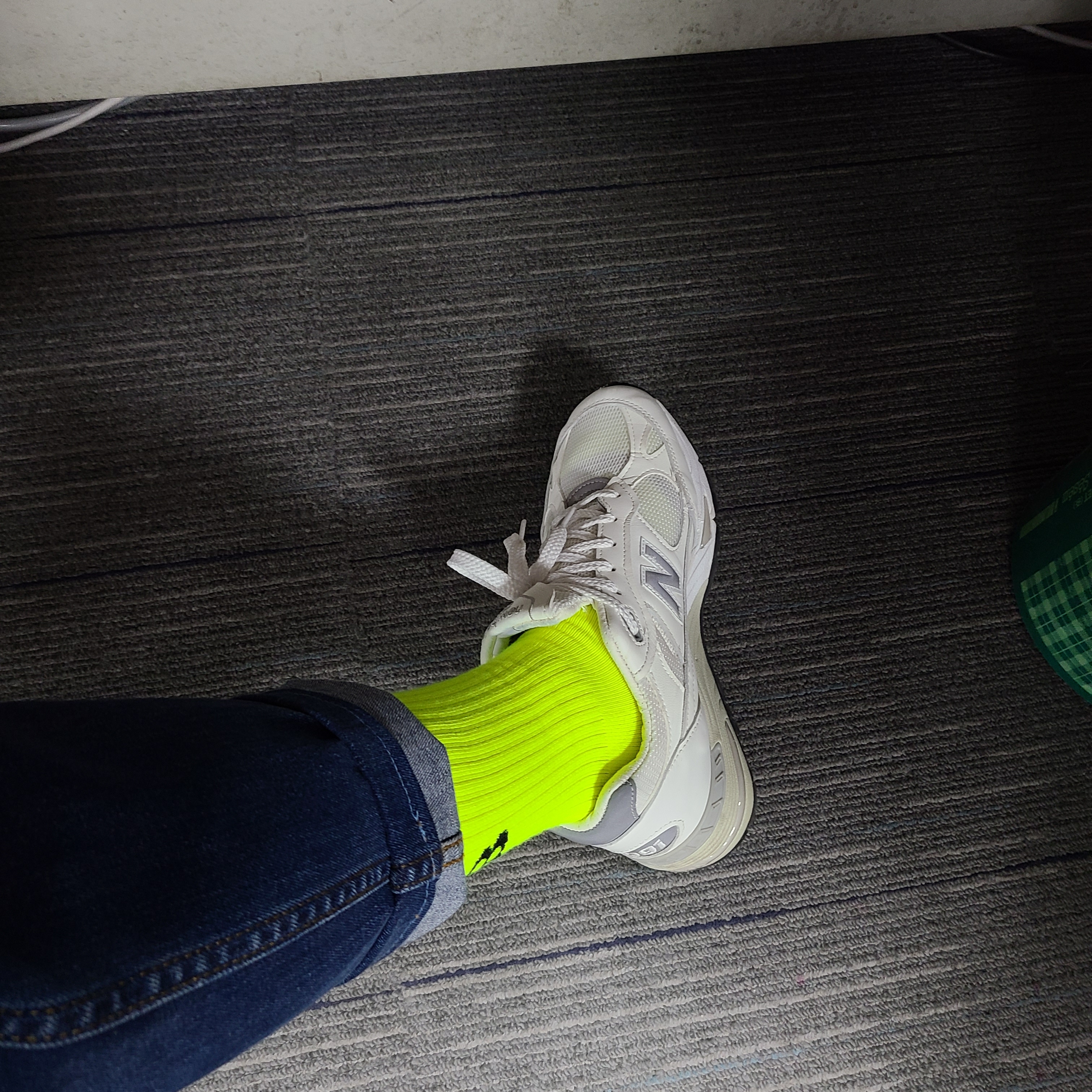 New Balance 991 Made in UK White Silver 착용 스타일 - 3