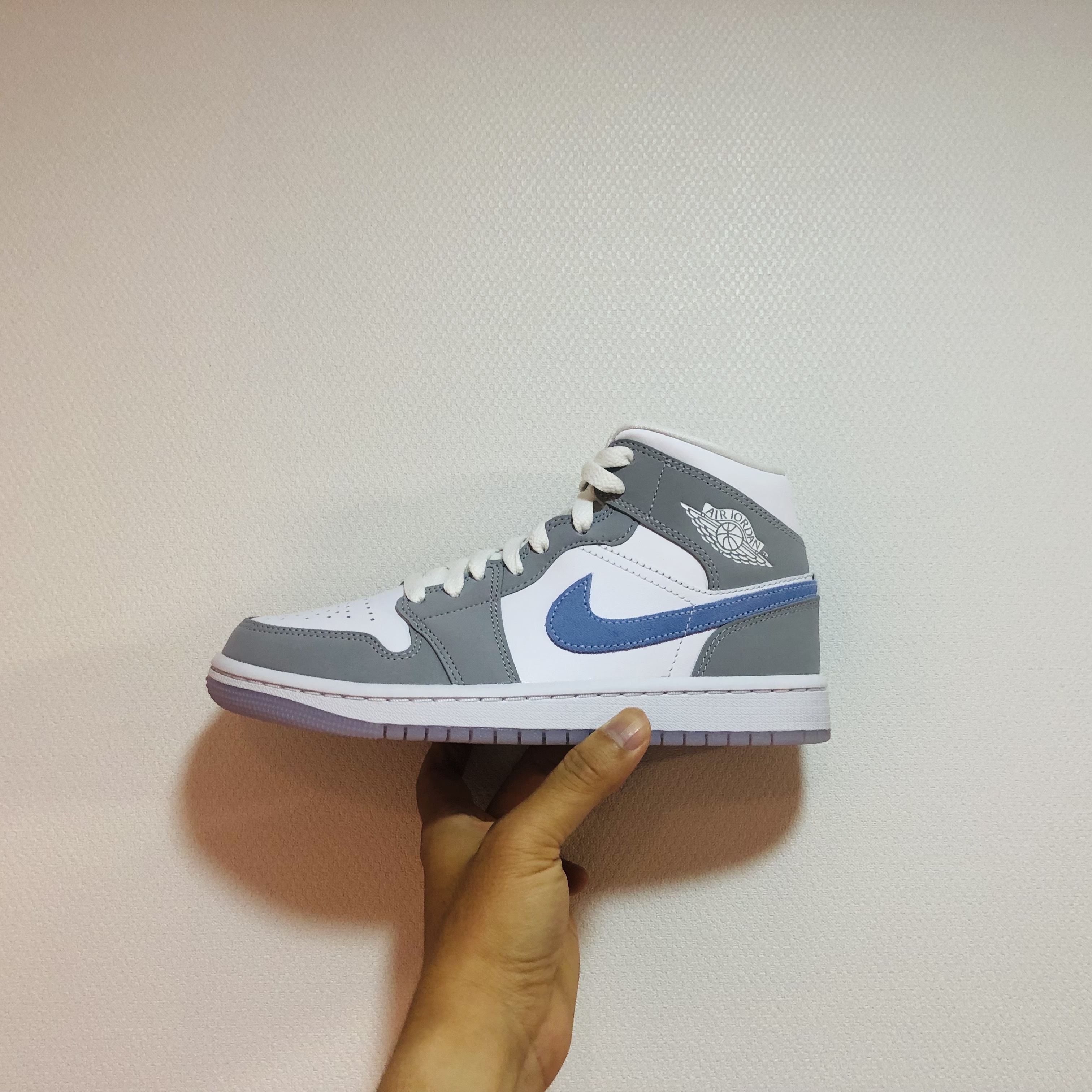 (W) Jordan 1 Mid Wolf Grey 착용 스타일