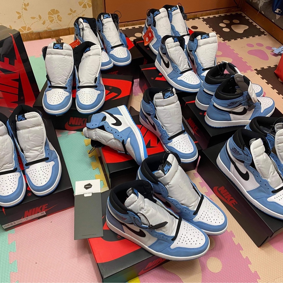 Jordan 1 Retro High OG University Blue 착용 스타일
