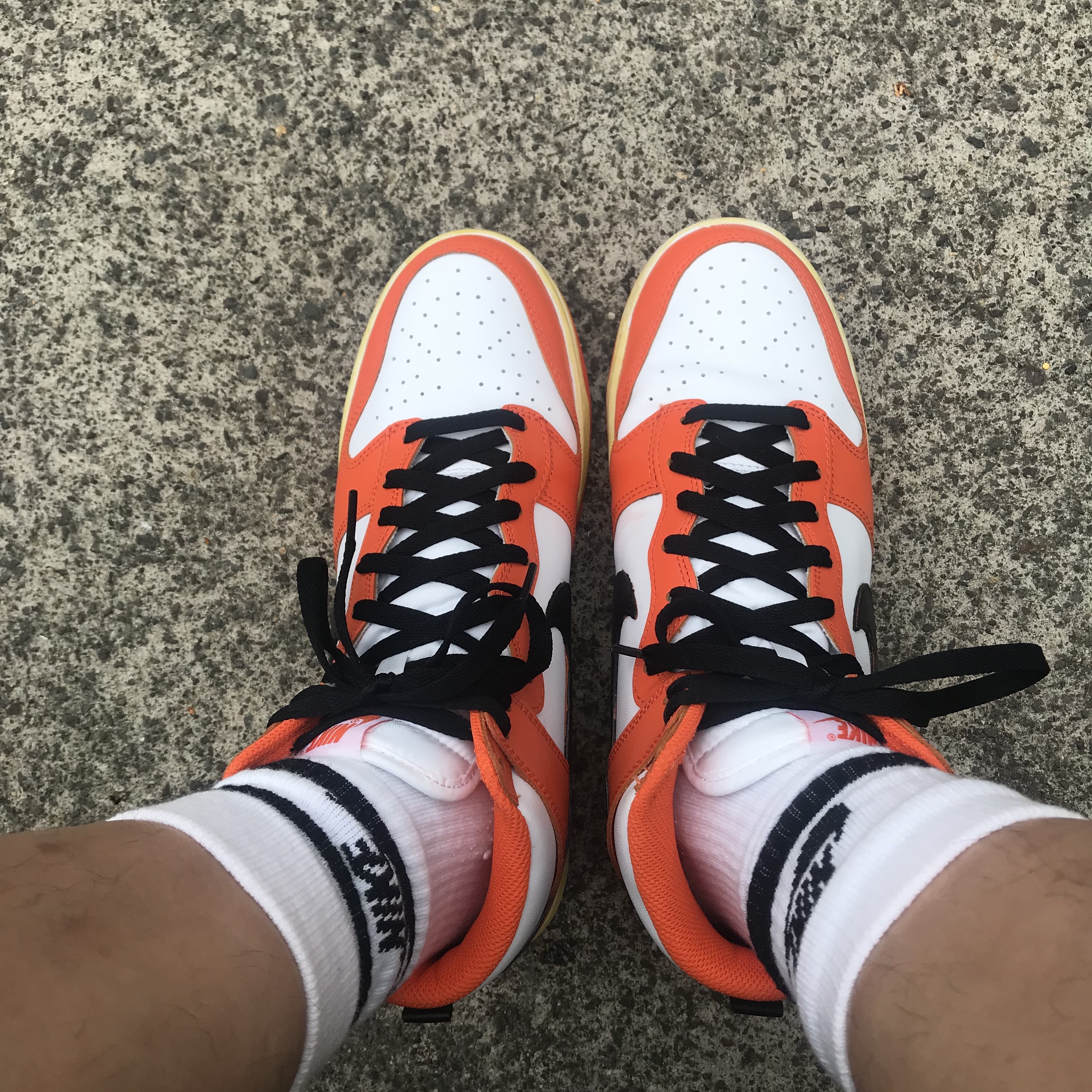 Nike Dunk High Retro Orange Blaze 착용 스타일 - 1