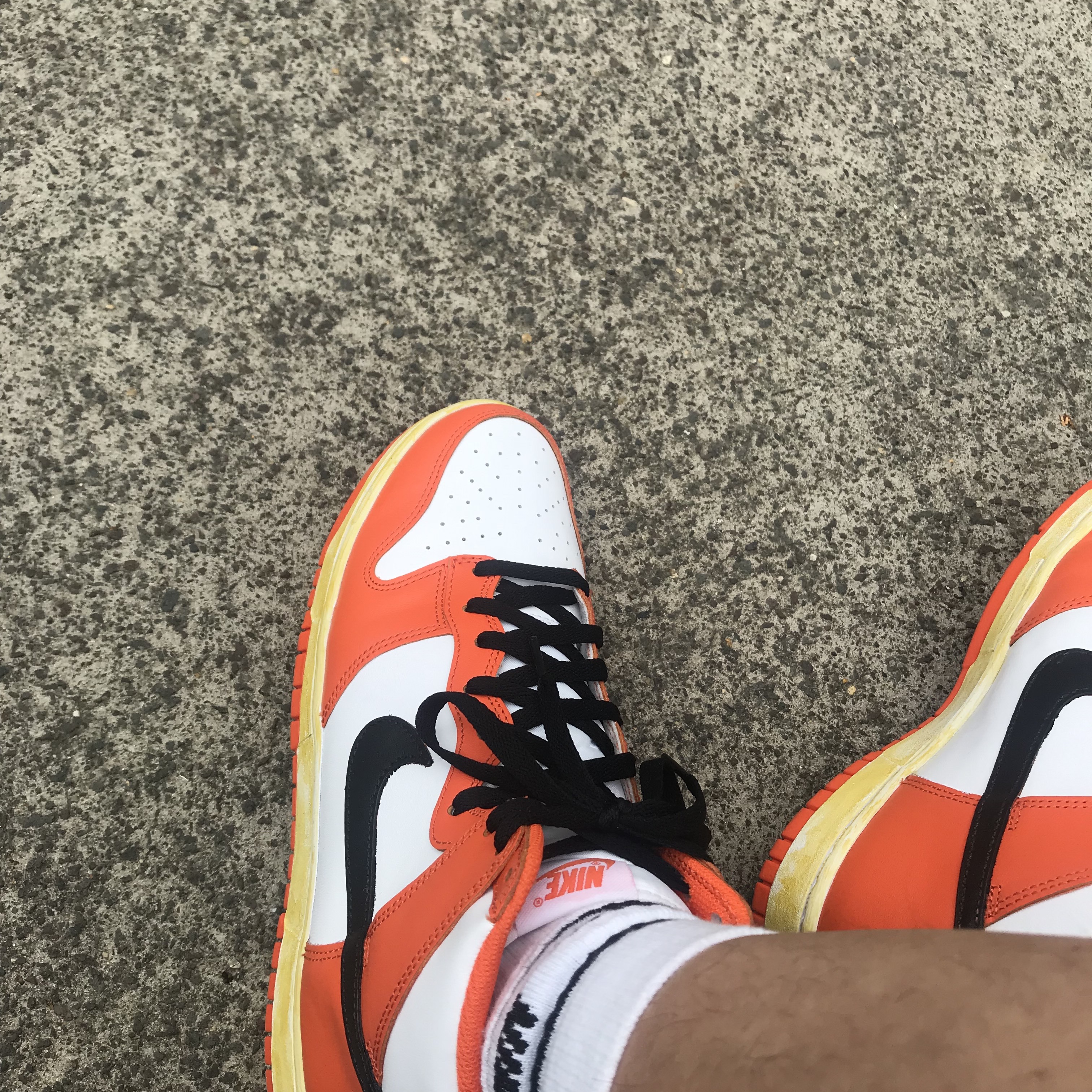 Nike Dunk High Retro Orange Blaze 착용 스타일 - 3