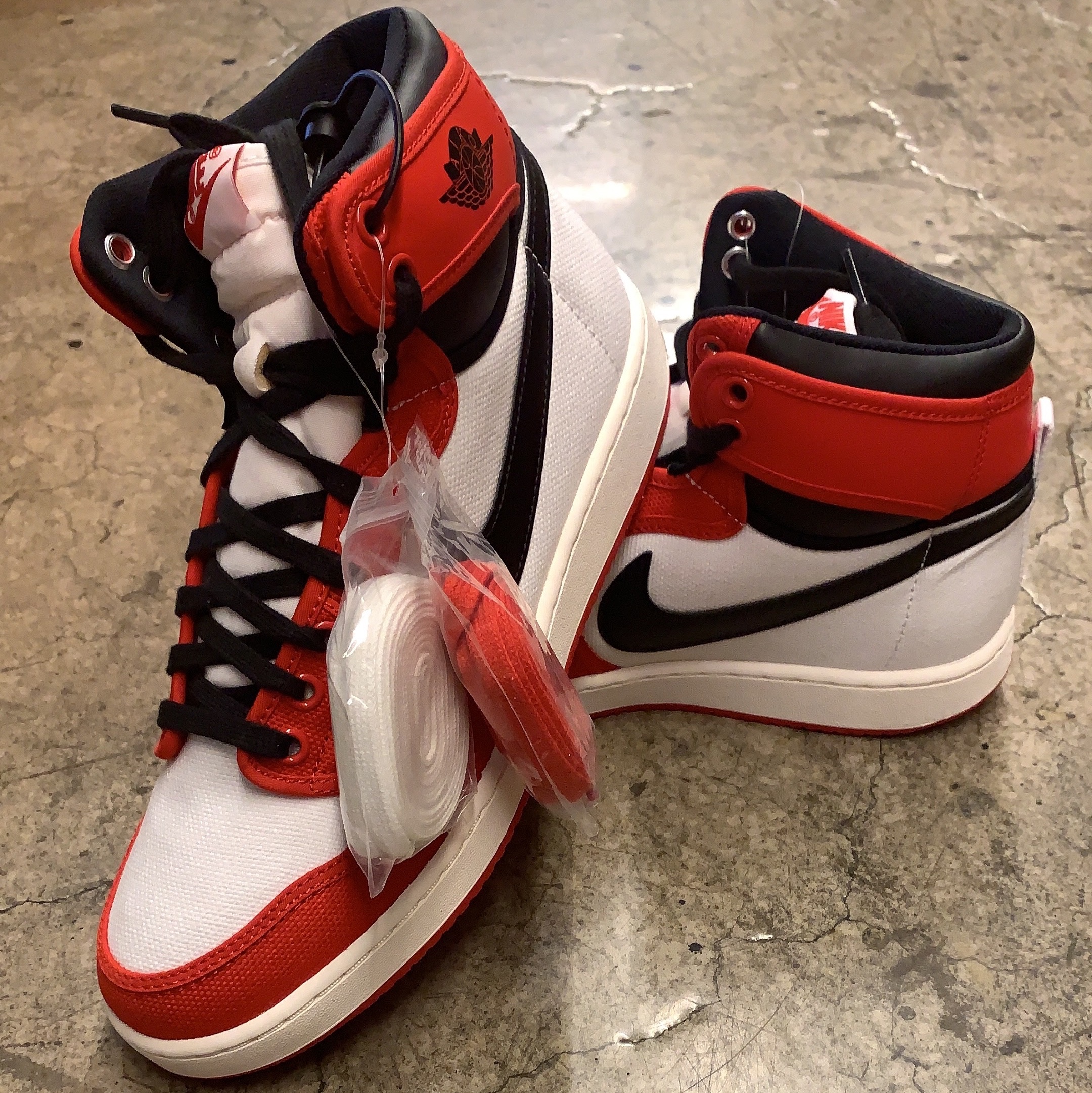 Jordan 1 KO Chicago 2021 착용 스타일 - 3