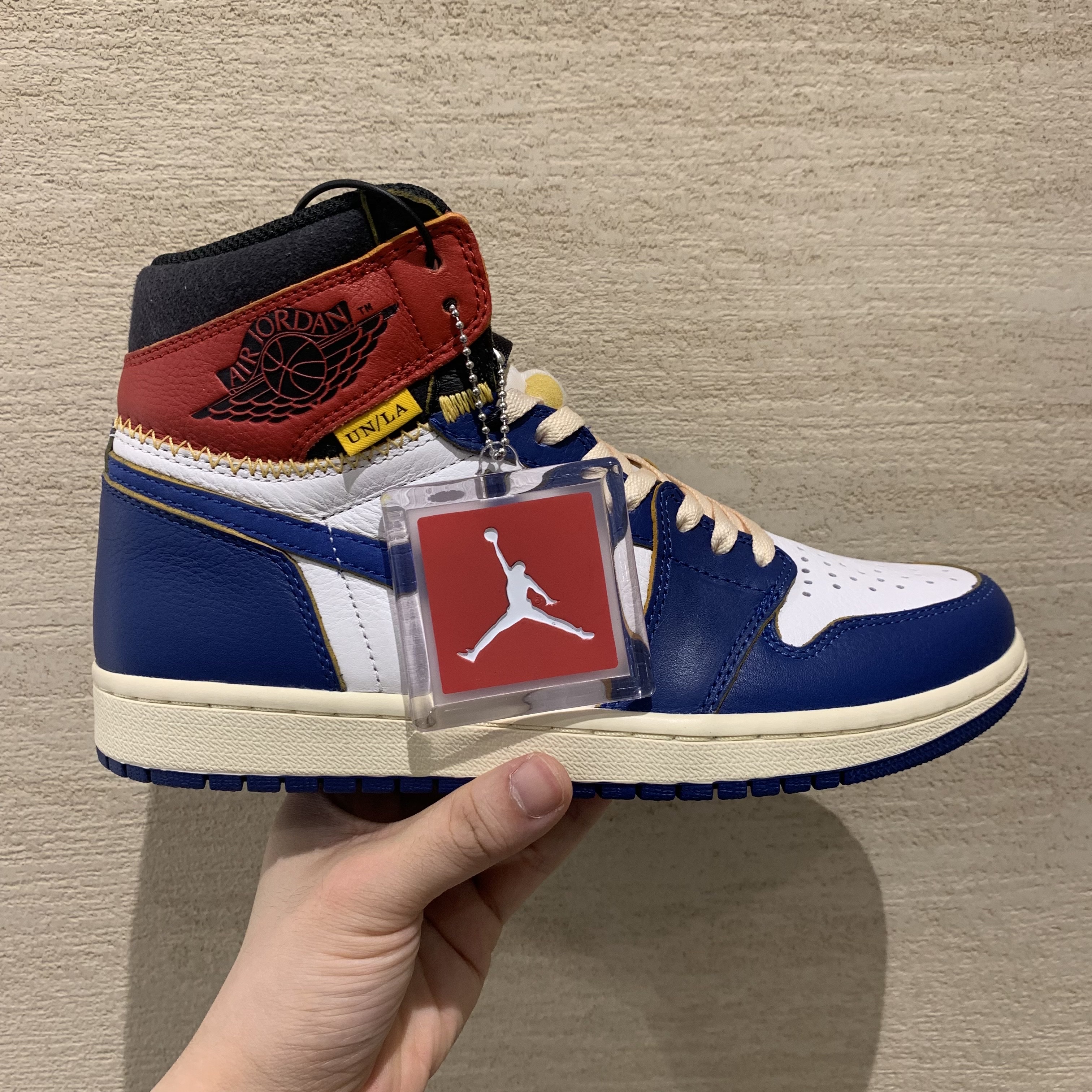 Jordan 1 x Union Retro High Blue Toe 착용 스타일 - 2