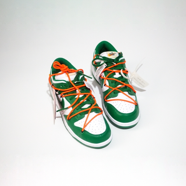 Nike x Off-White Dunk Low Pine Green 착용 스타일 - 5
