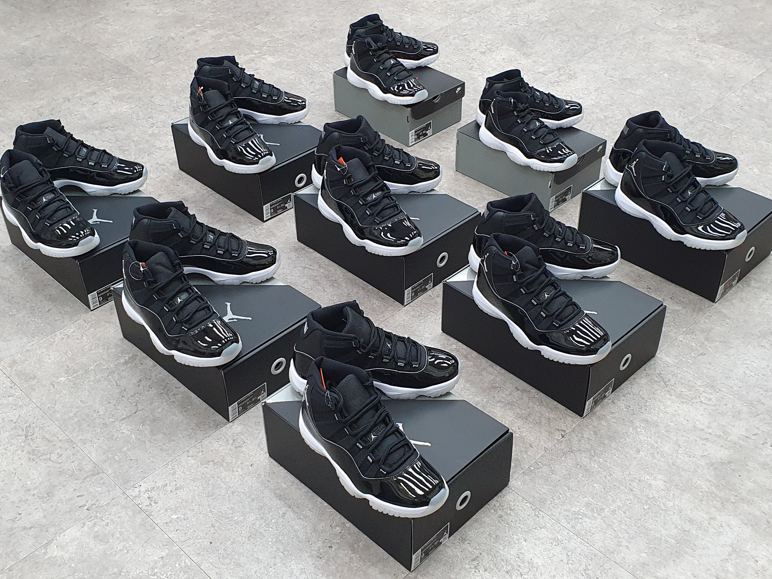 Jordan 11 Retro Jubilee, (GS) Jordan 11 Retro Jubilee 착용 스타일 - 1