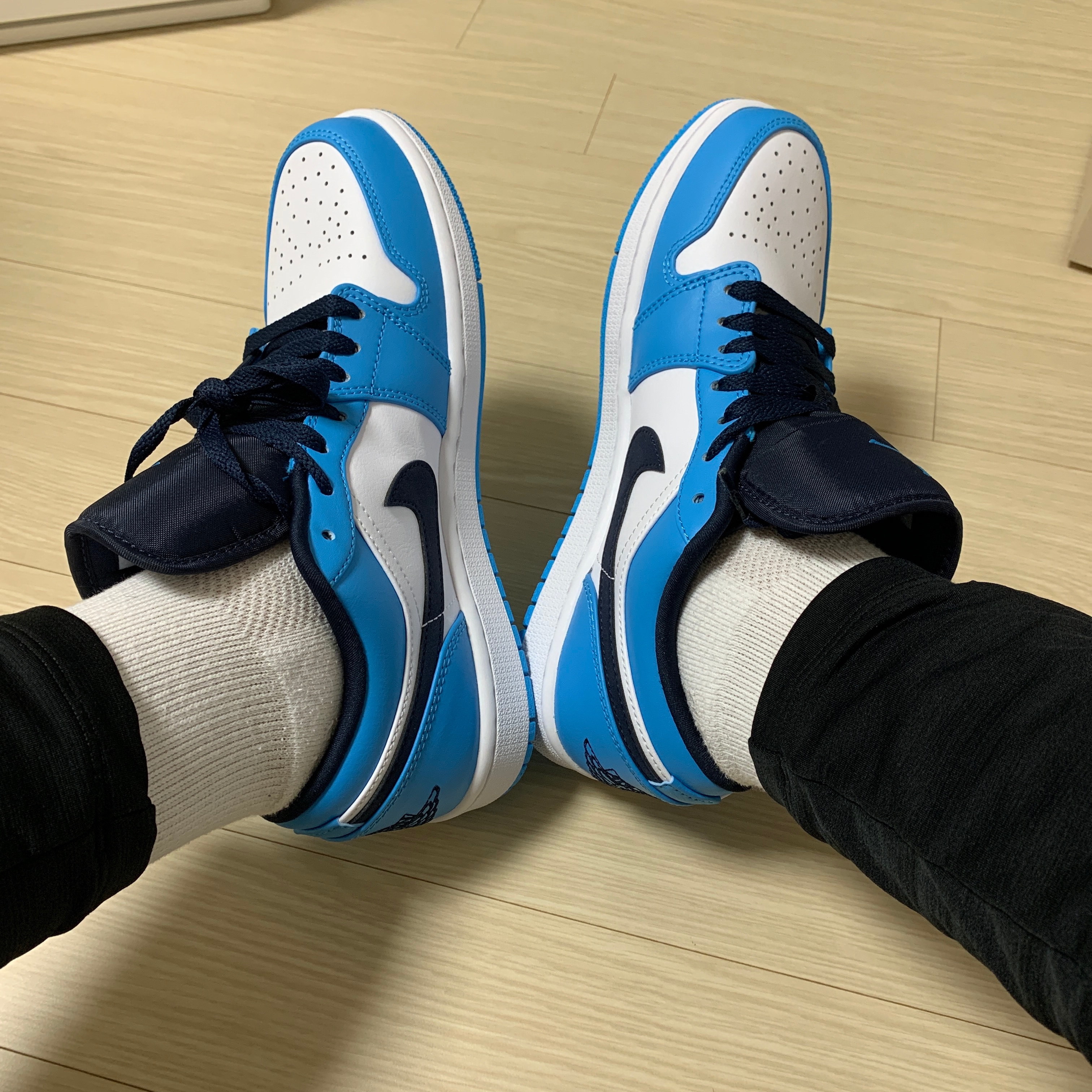Jordan 1 Low Dark Powder Blue 착용 스타일