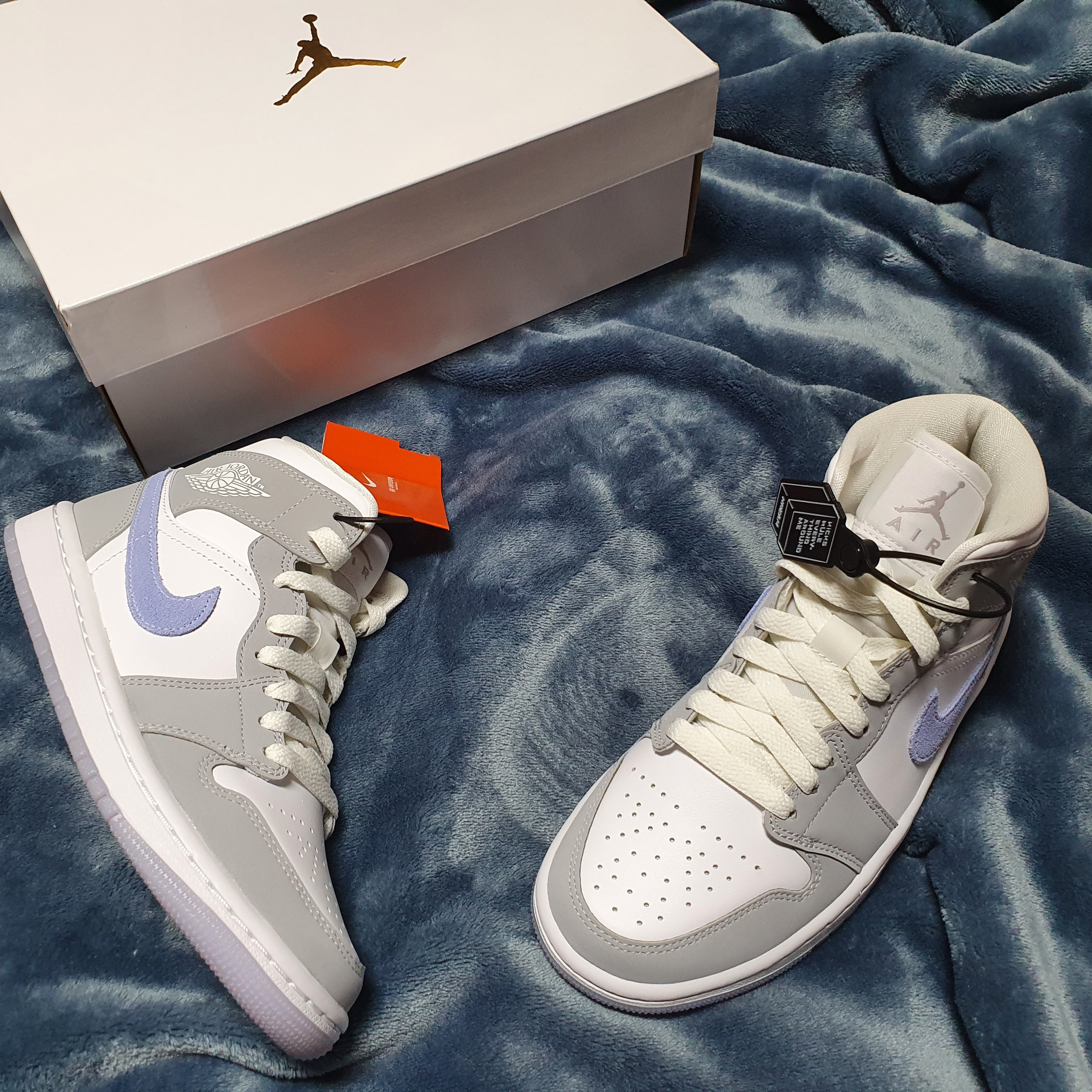 (W) Jordan 1 Mid Wolf Grey 착용 스타일