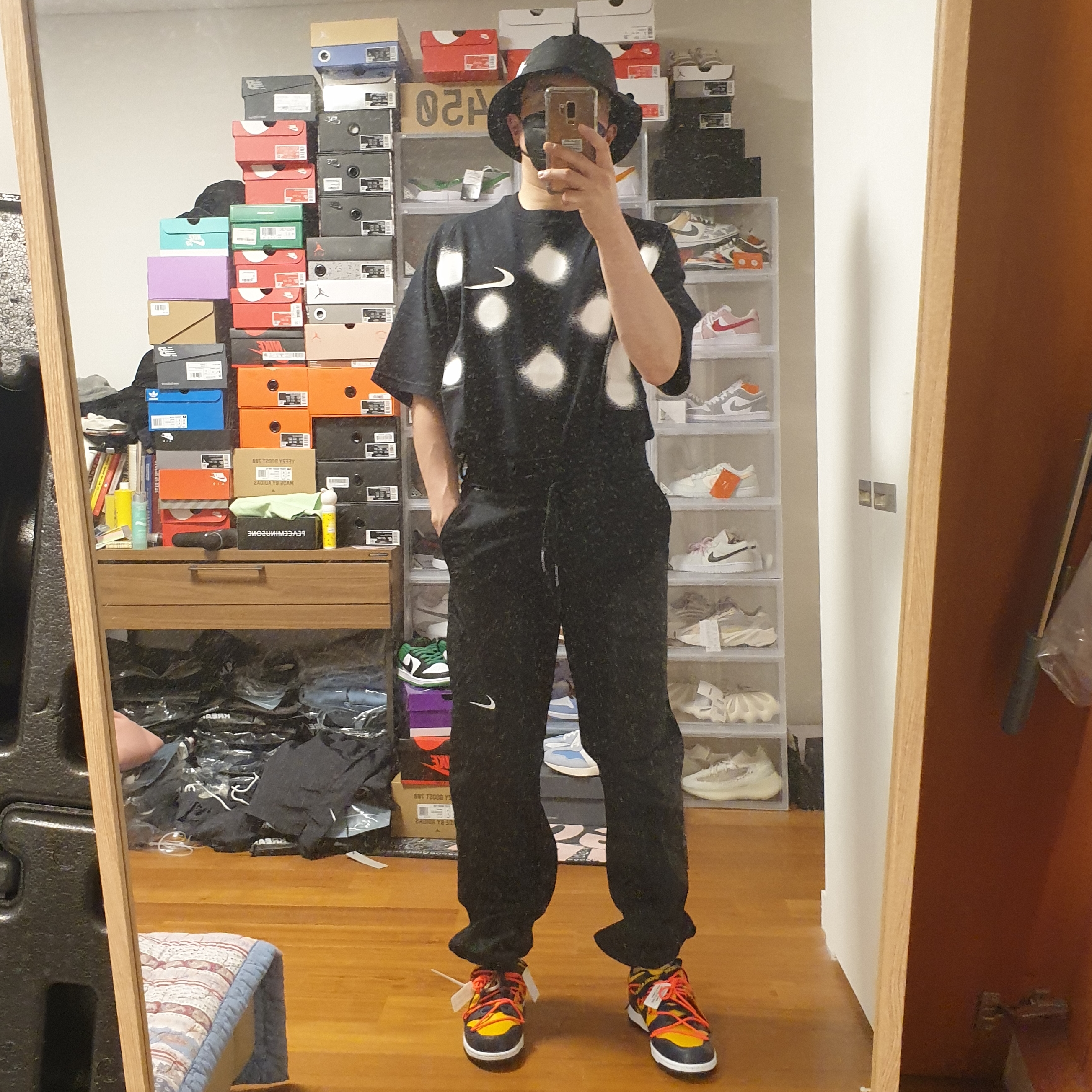 Nike x Off-White NRG Short Sleeve T-Shirt Black, Nike x Off-White NRG Pants Black 착용 스타일 - 4