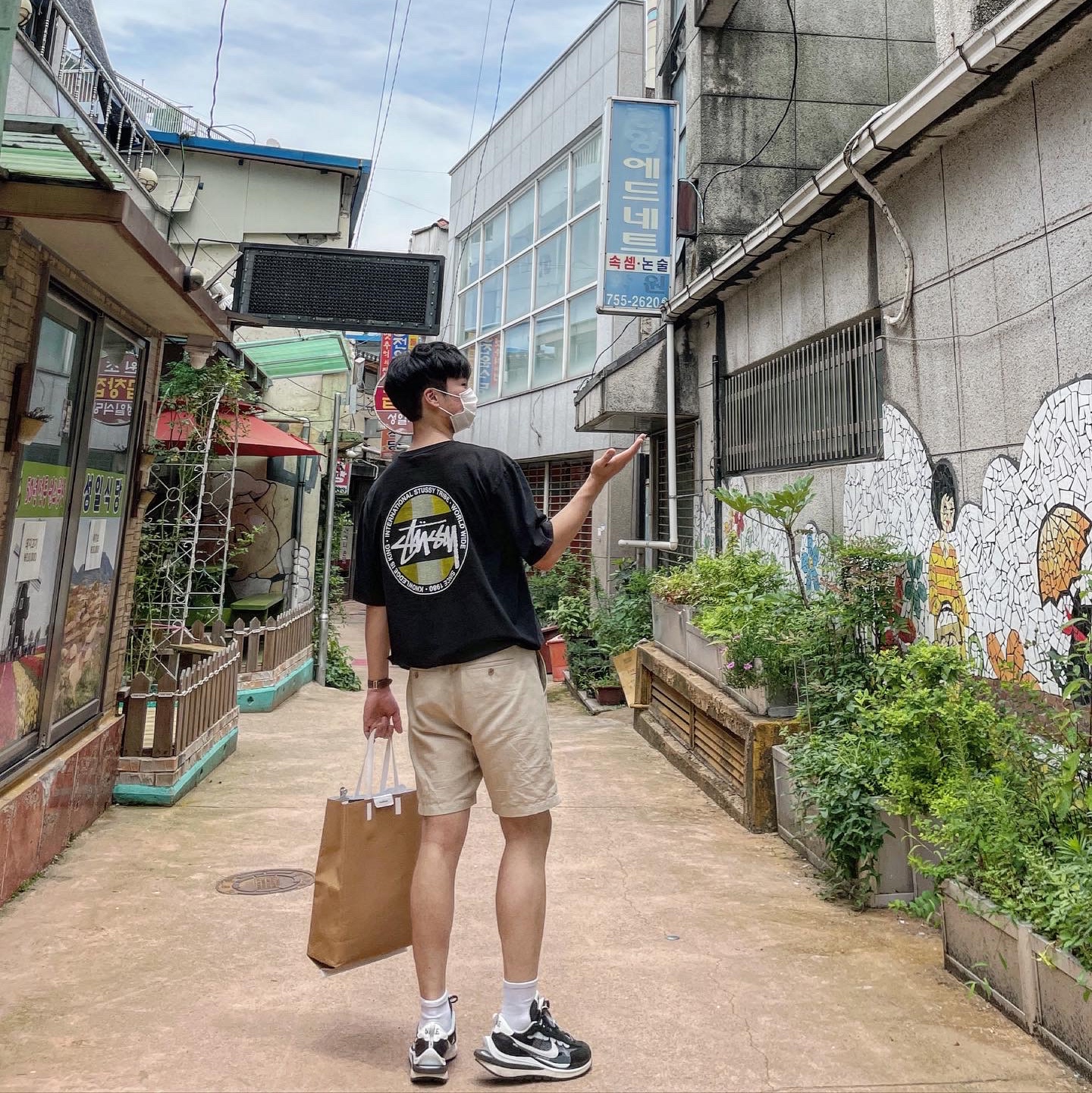 Nike x Sacai VaporWaffle Black White 착용 스타일