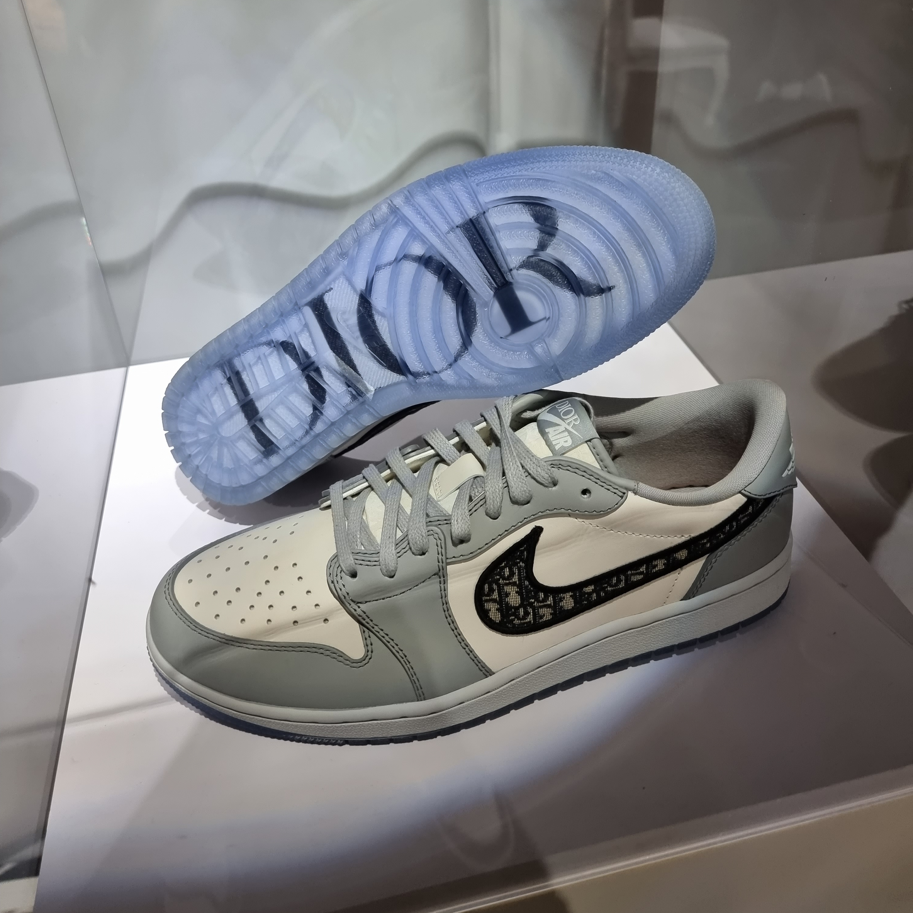 Jordan 1 x Dior Low OG 착용 스타일