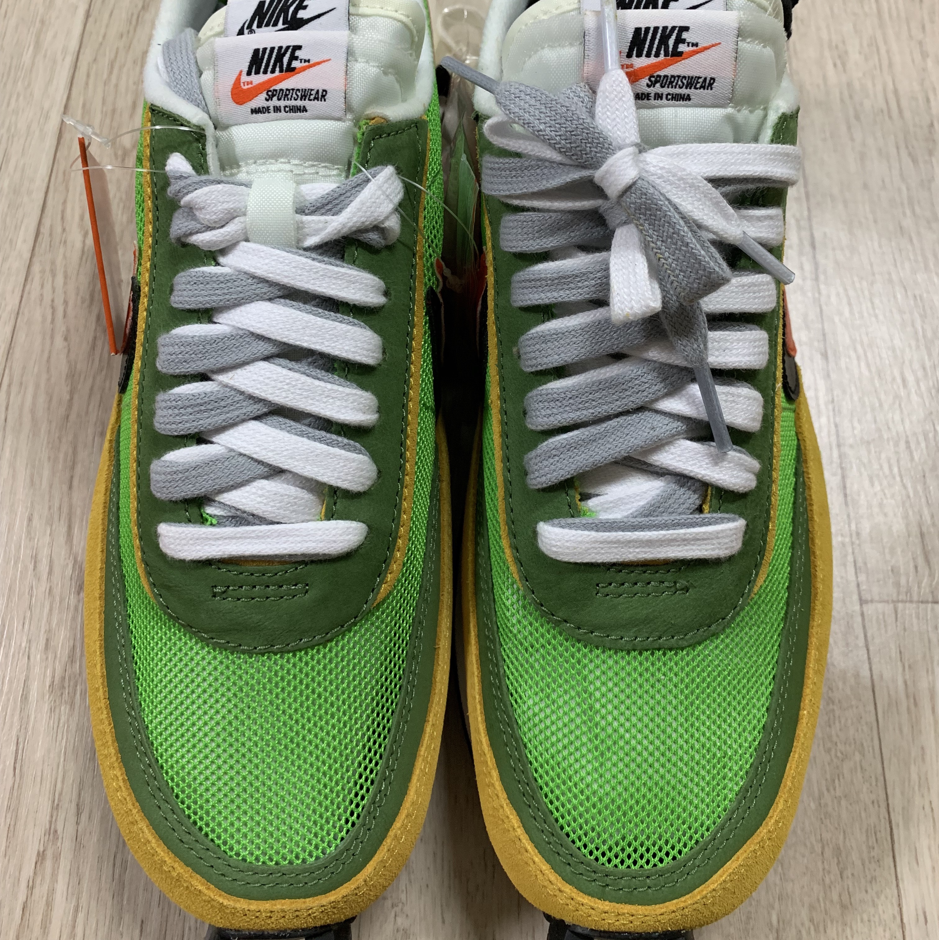 Nike x Sacai LDWaffle Green Multi 착용 스타일 - 3