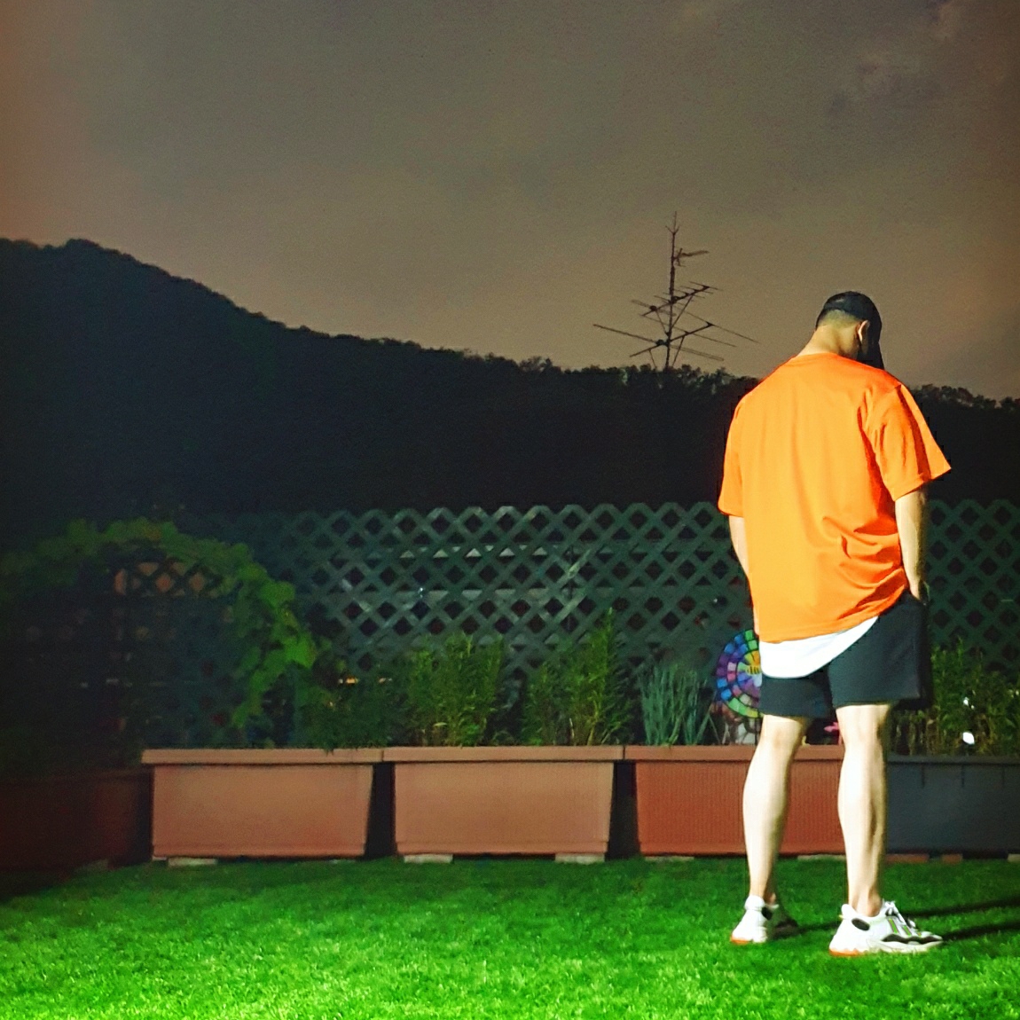 Adidas Ozweego X-Model Pack 착용 스타일 - 3