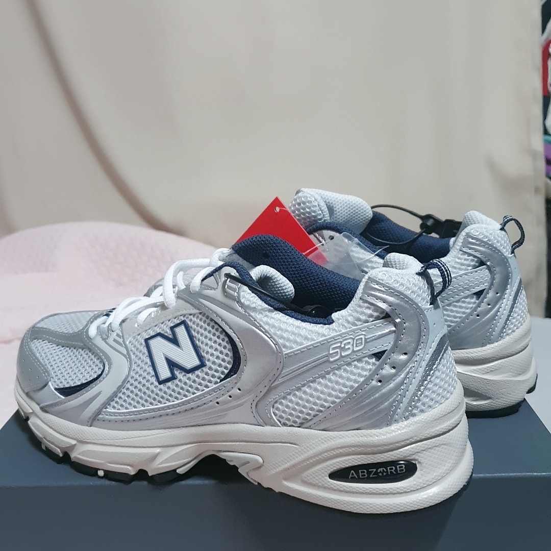 New Balance 530 Steel Grey 착용 스타일