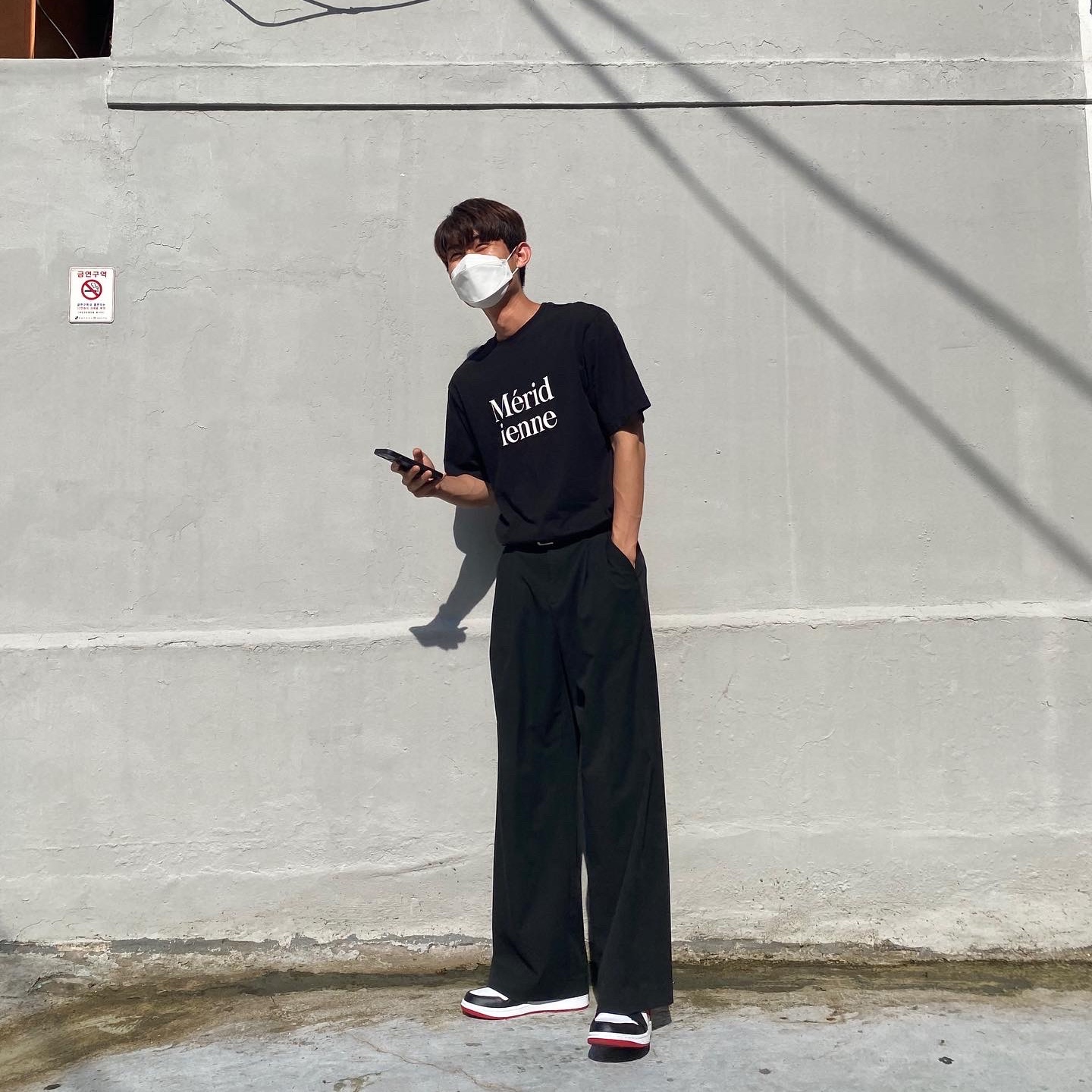 Jordan 1 Mid Gym Red Black White 착용 스타일