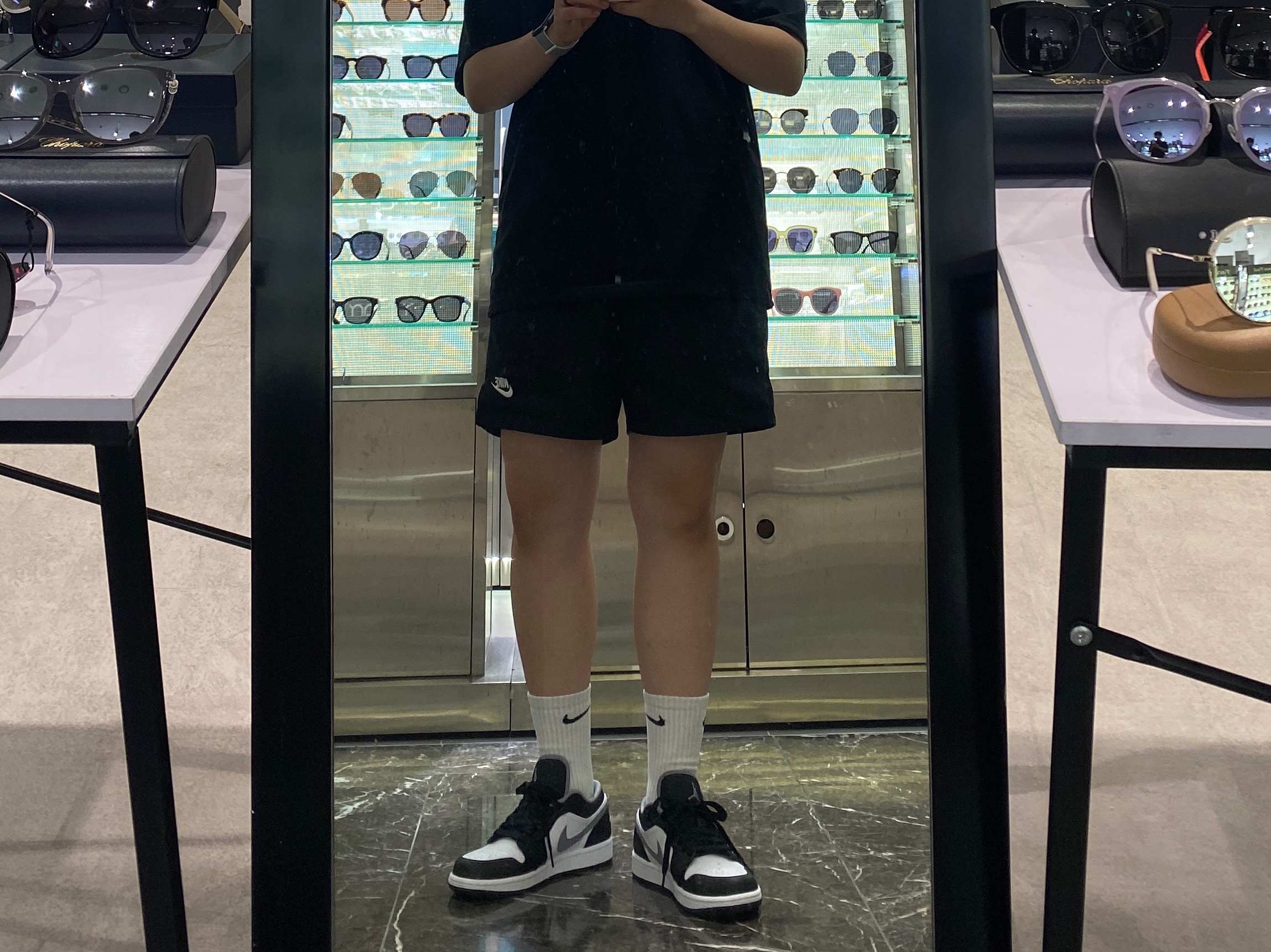 Jordan 1 Low Black Particle Grey, (GS) Jordan 1 Low Black Particle Grey 착용 스타일