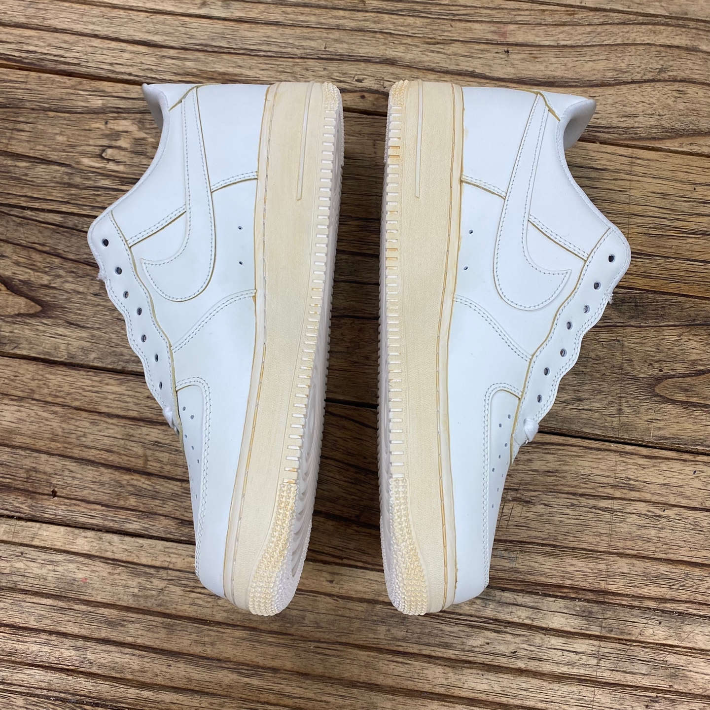 Nike Air Force 1 '07 LV8 Timeless Classic 착용 스타일 - 3