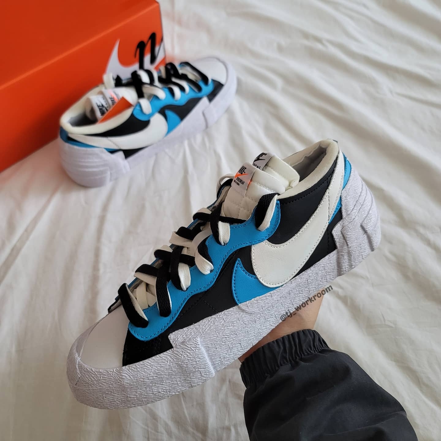 Nike x Sacai Blazer Low Magma Orange 착용 스타일 - 1